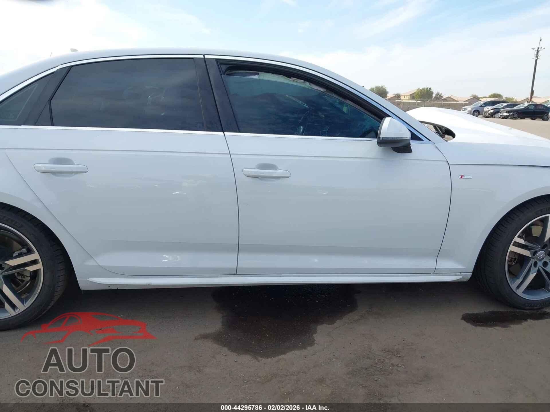 AUDI A4 2018 - WAULMAF48JA105802