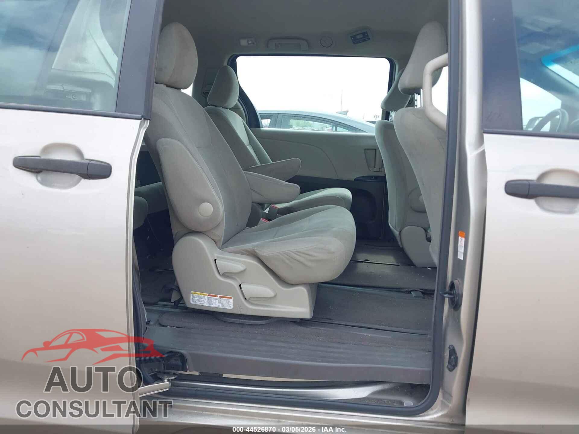 TOYOTA SIENNA 2017 - 5TDZZ3DC0HS775362