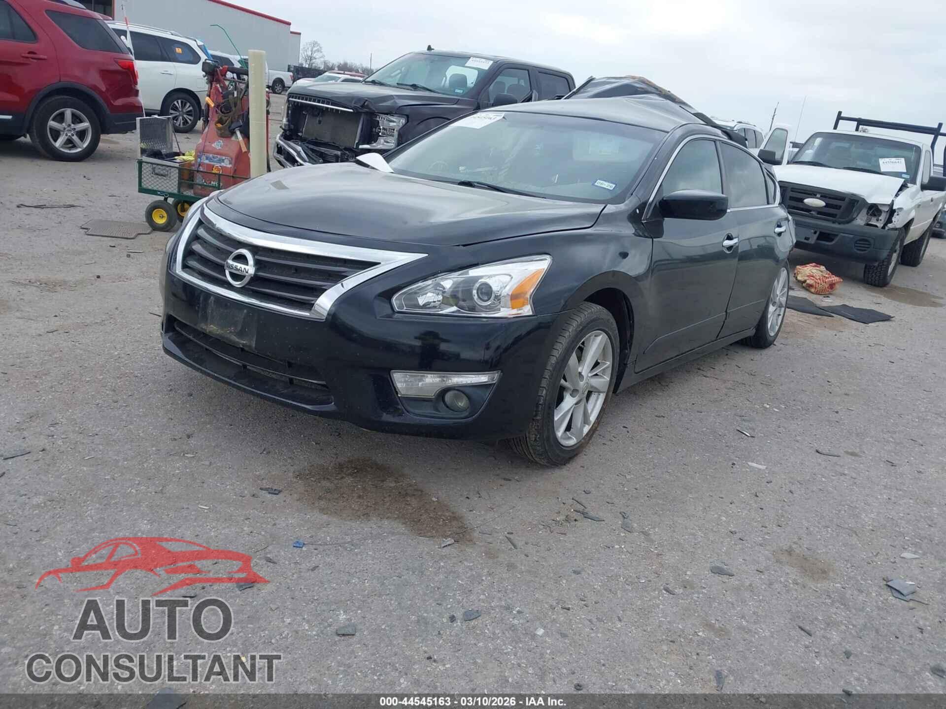 NISSAN ALTIMA 2015 - 1N4AL3AP8FC130808