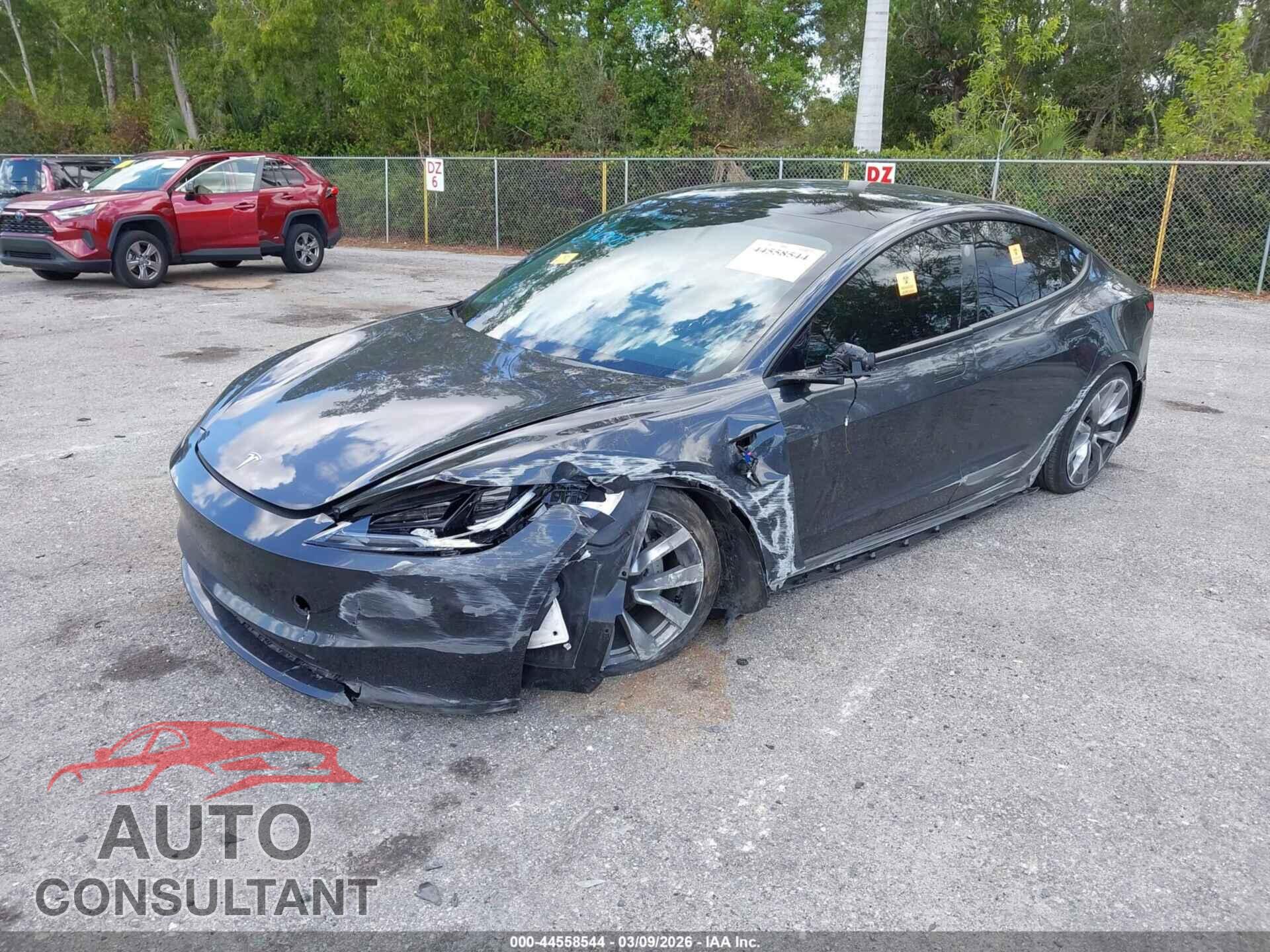 TESLA MODEL 3 2025 - 5YJ3E1EA1SF887909