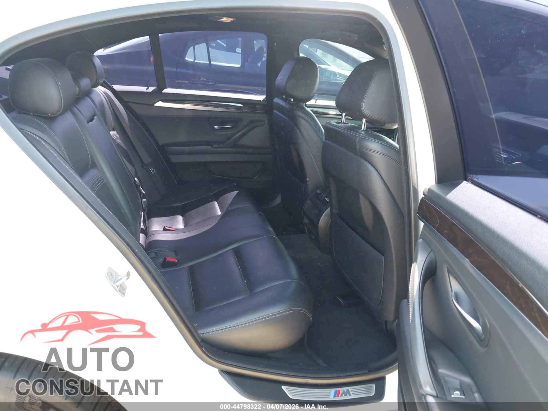 BMW 528I 2015 - WBA5A5C5XFD520857