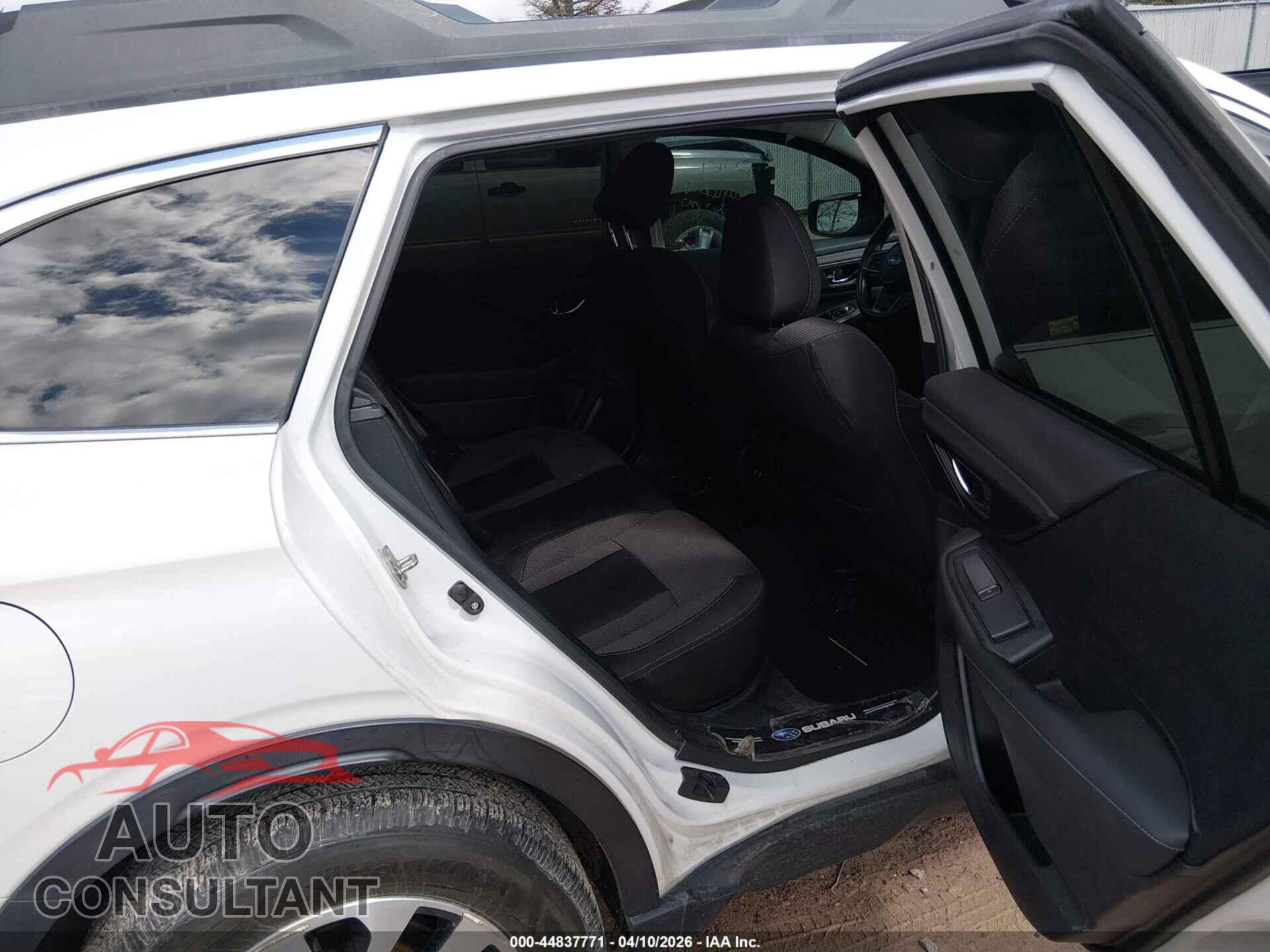 SUBARU OUTBACK 2021 - 4S4BTAFC7M3104380