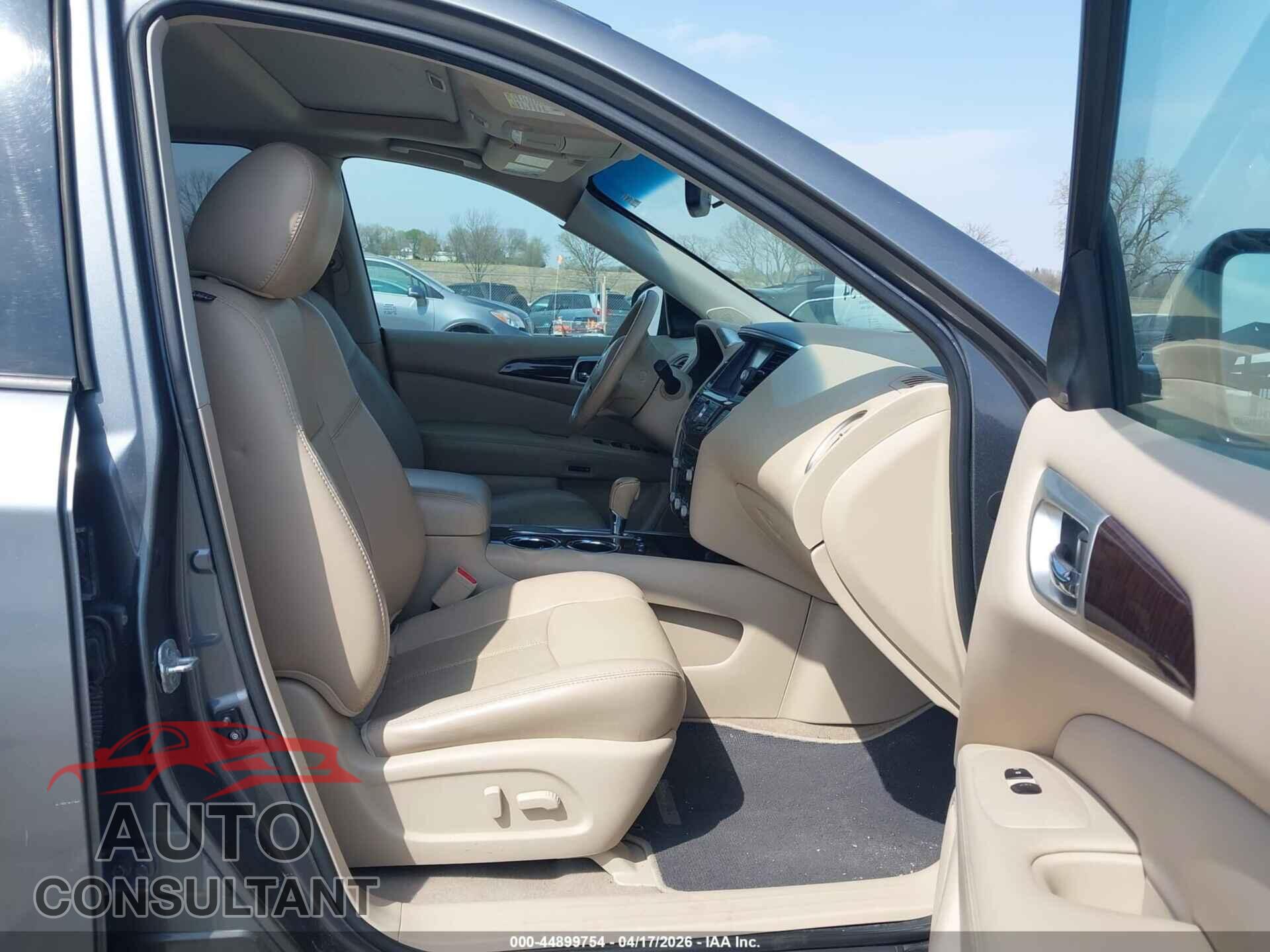 NISSAN PATHFINDER 2015 - 5N1AR2MN7FC665122
