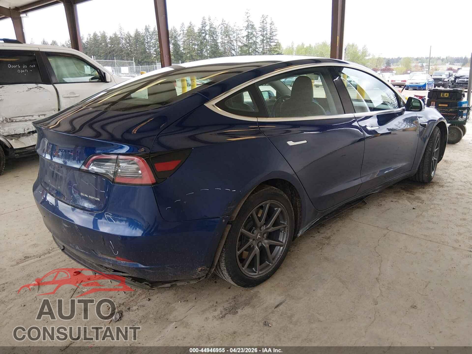 TESLA MODEL 3 2018 - 5YJ3E1EBXJF129736