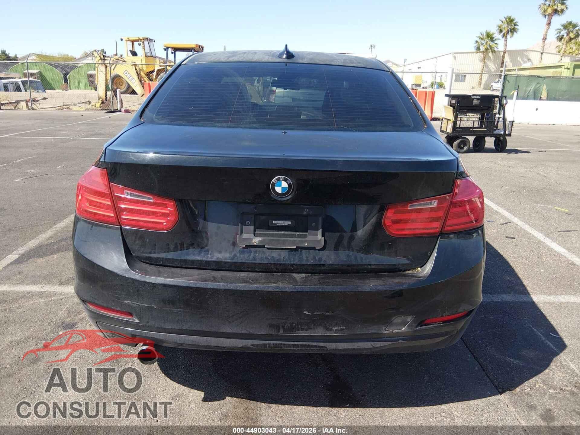 BMW 320I 2013 - WBA3B1C55DK129489