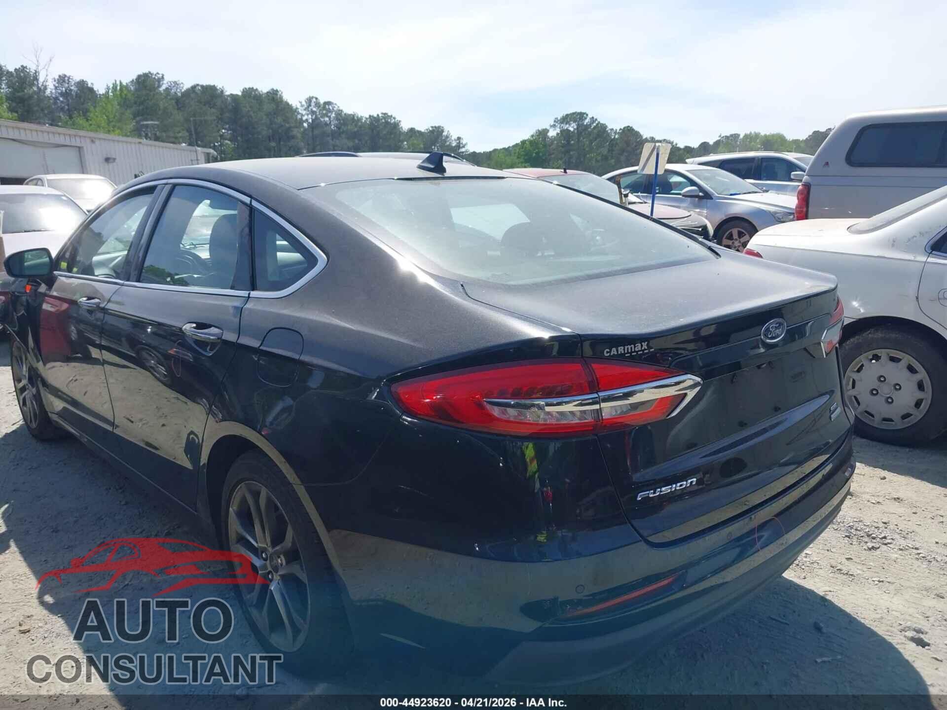 FORD FUSION 2019 - 3FA6P0CD8KR118116