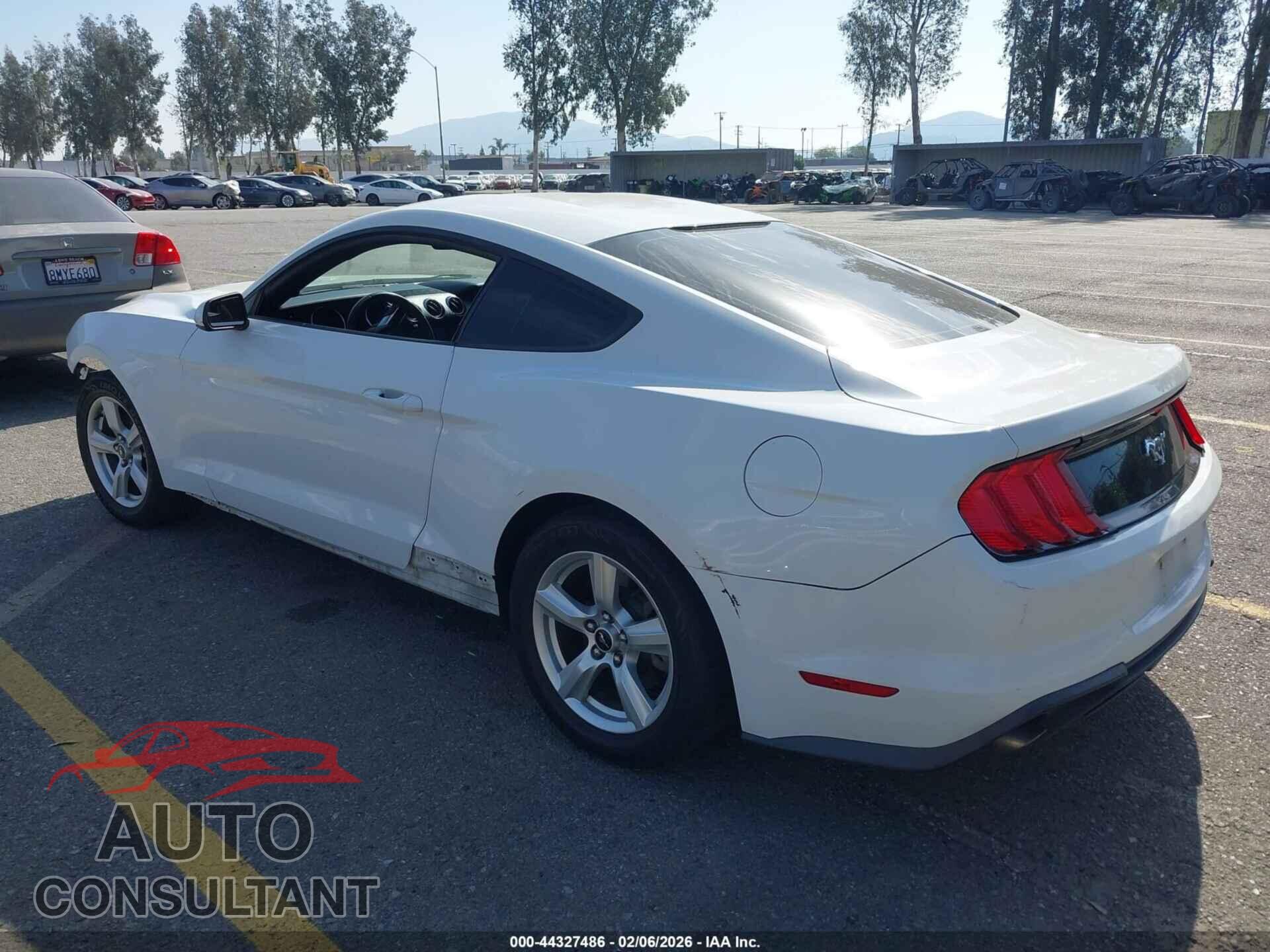FORD MUSTANG 2018 - 1FA6P8TH9J5129063