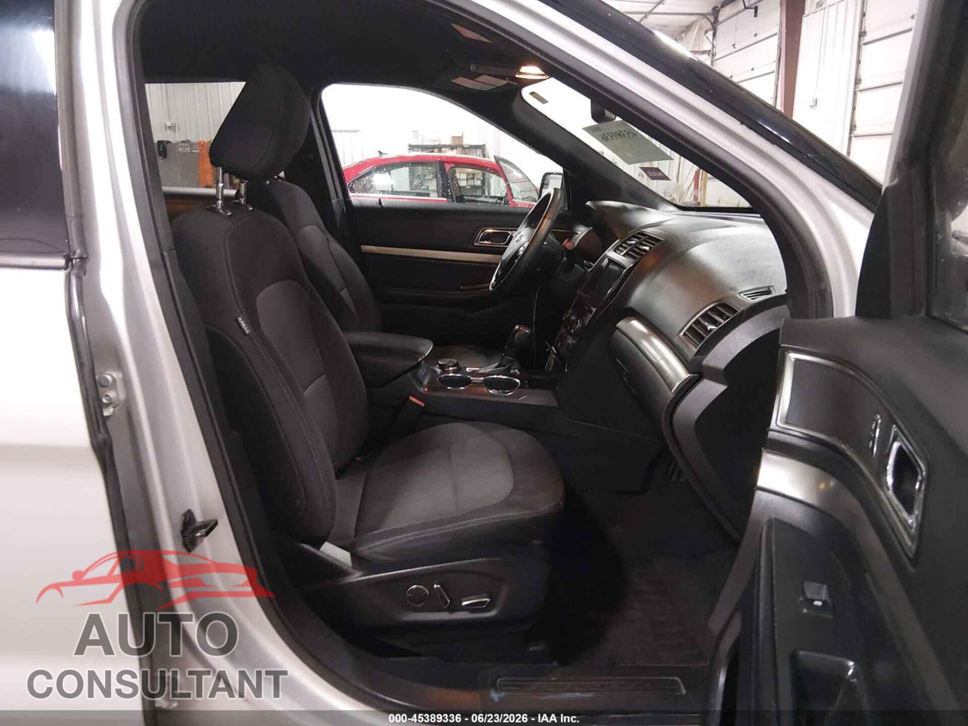 FORD EXPLORER 2018 - 1FM5K8D83JGA92241