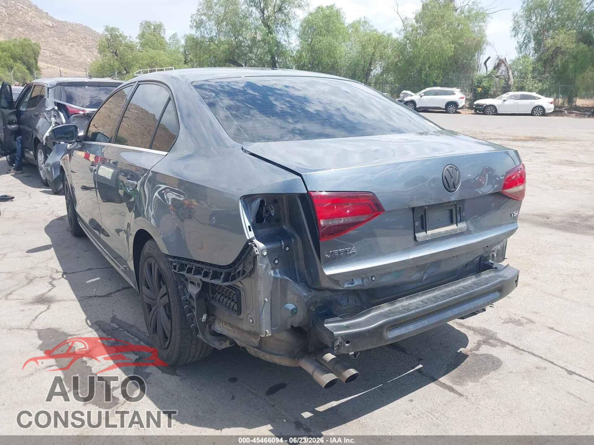 VOLKSWAGEN JETTA 2017 - 3VW2B7AJ4HM392666