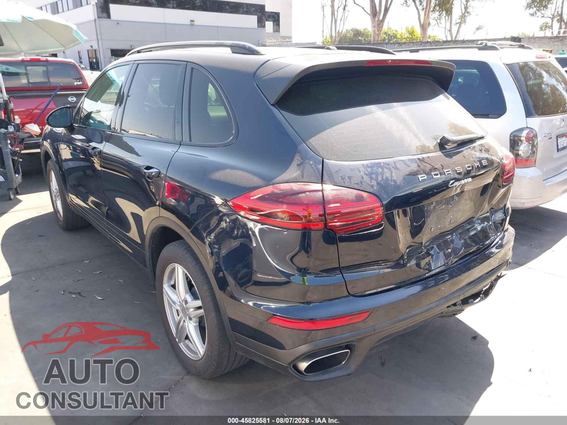 PORSCHE CAYENNE 2017 - WP1AA2A26HKA91772