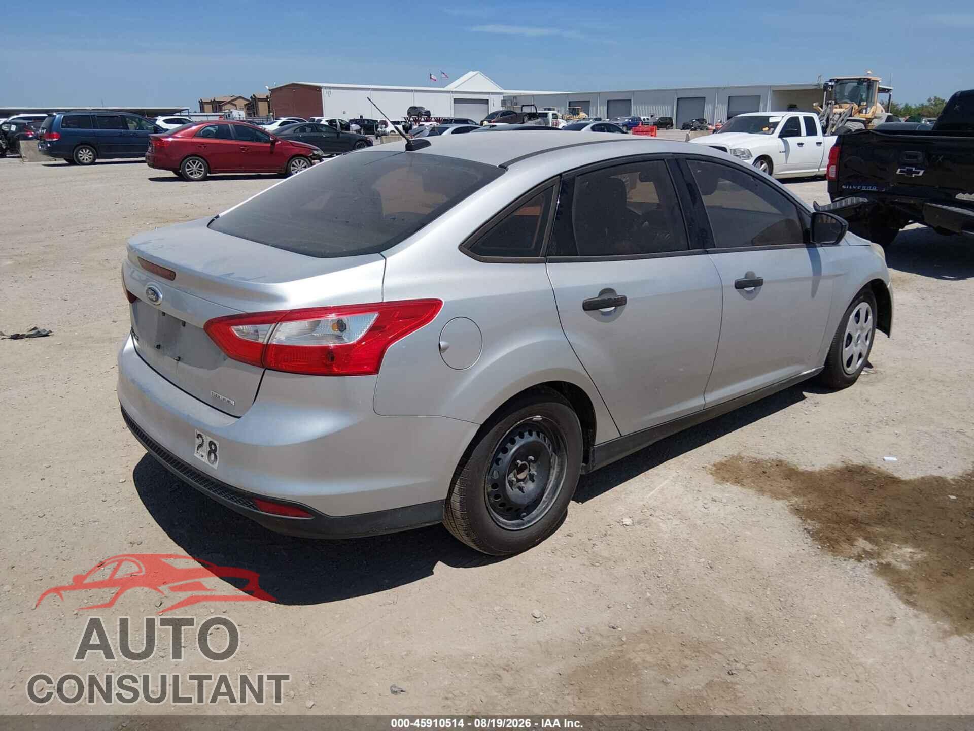 FORD FOCUS 2014 - 1FADP3E22EL196446