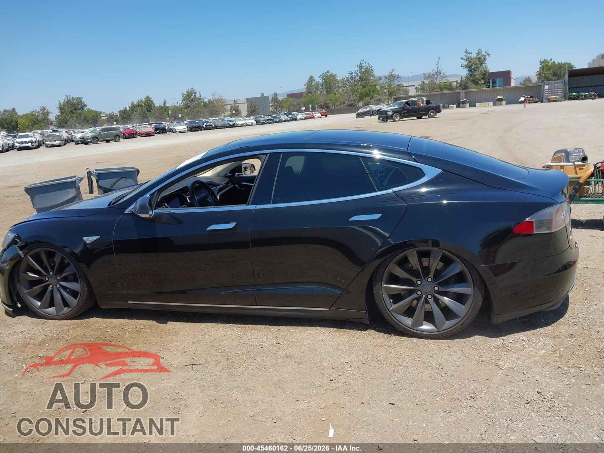 TESLA MODEL S 2013 - 5YJSA1CG2DFP20699
