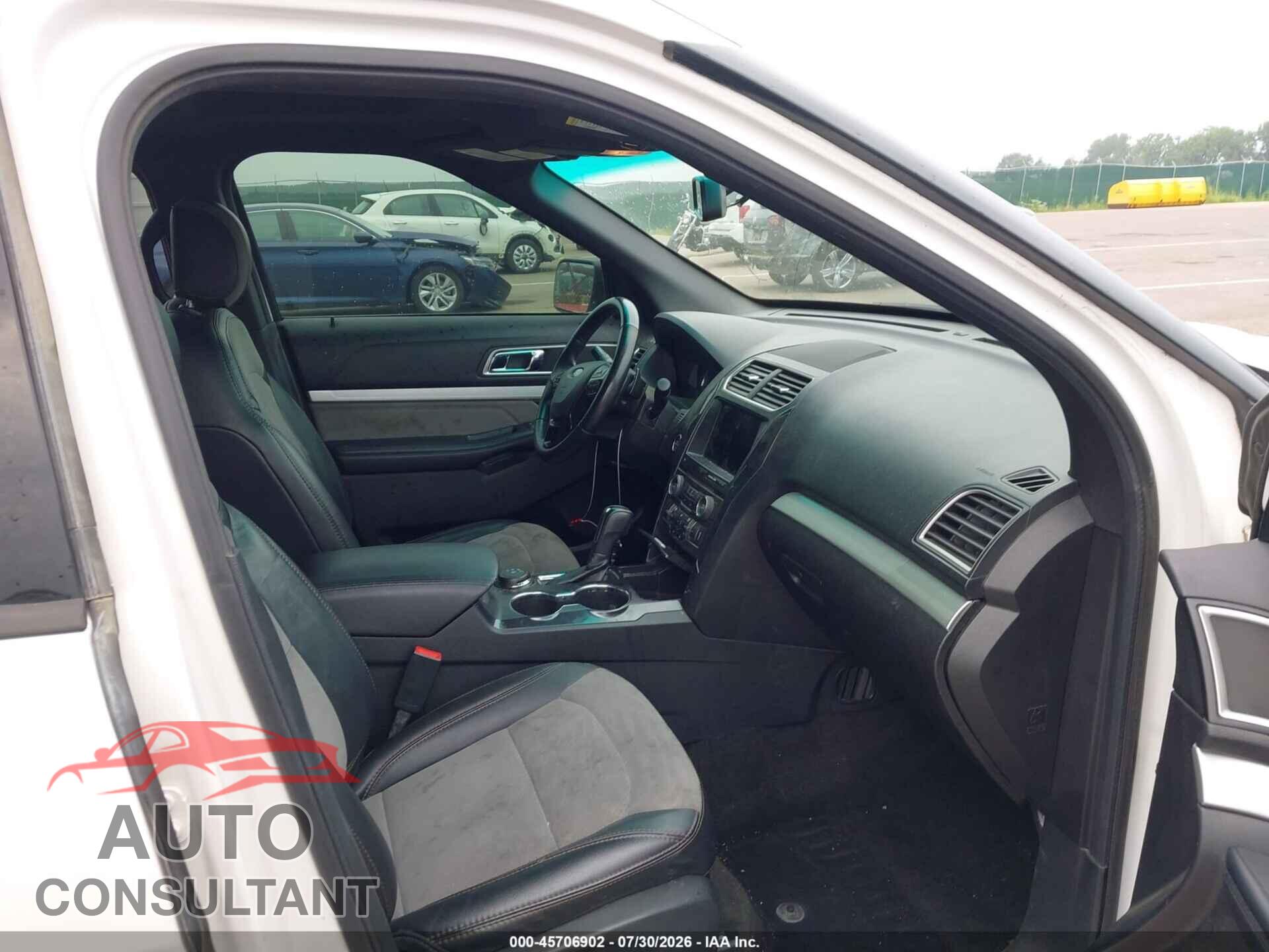 FORD EXPLORER 2017 - 1FM5K8D80HGD52413