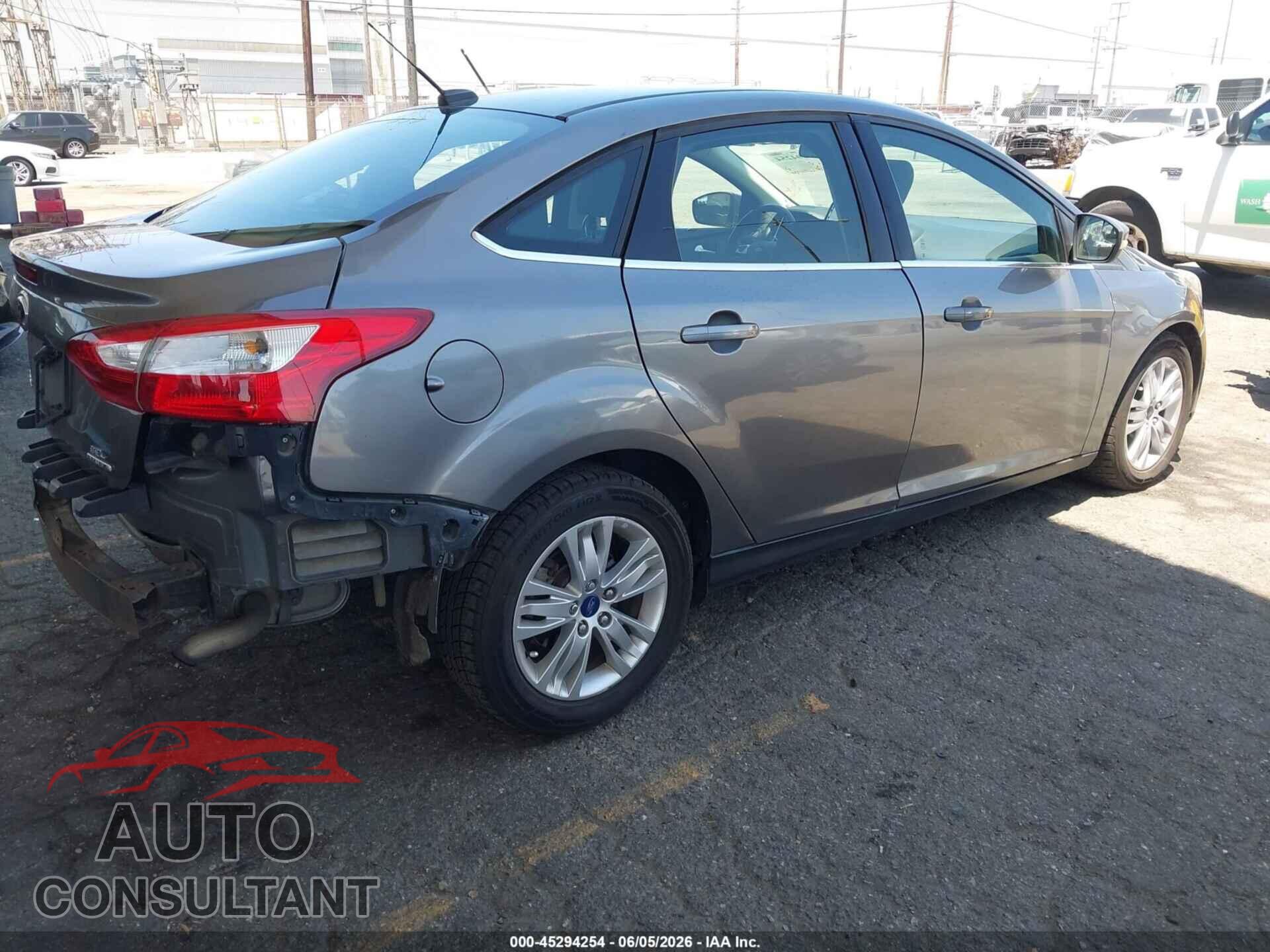 FORD FOCUS 2012 - 1FAHP3H25CL371900