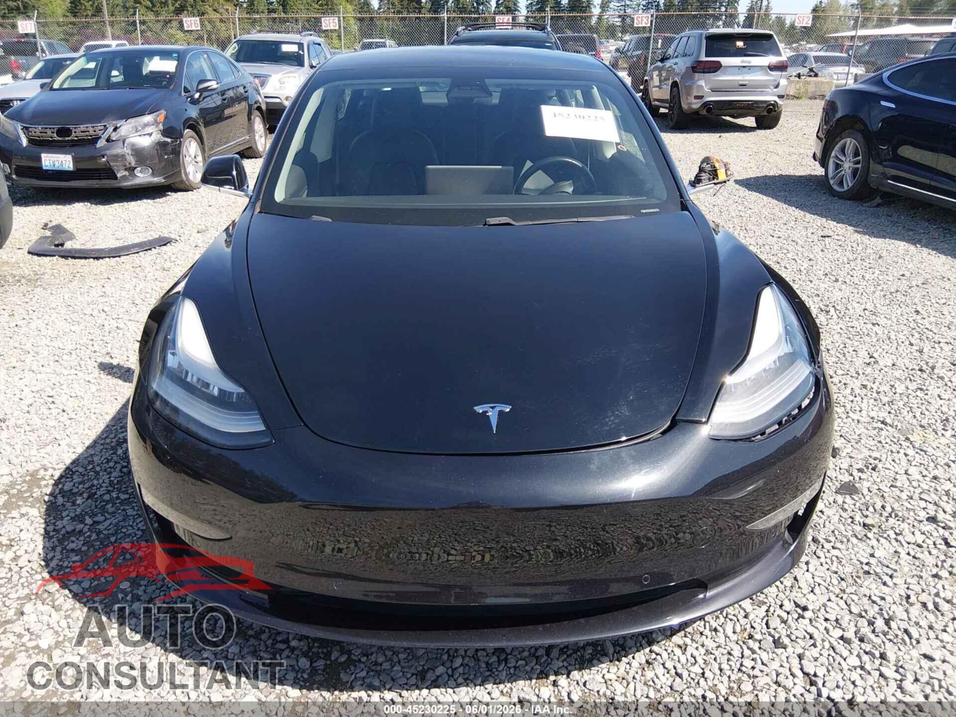 TESLA MODEL 3 2018 - 5YJ3E1EA1JF071135