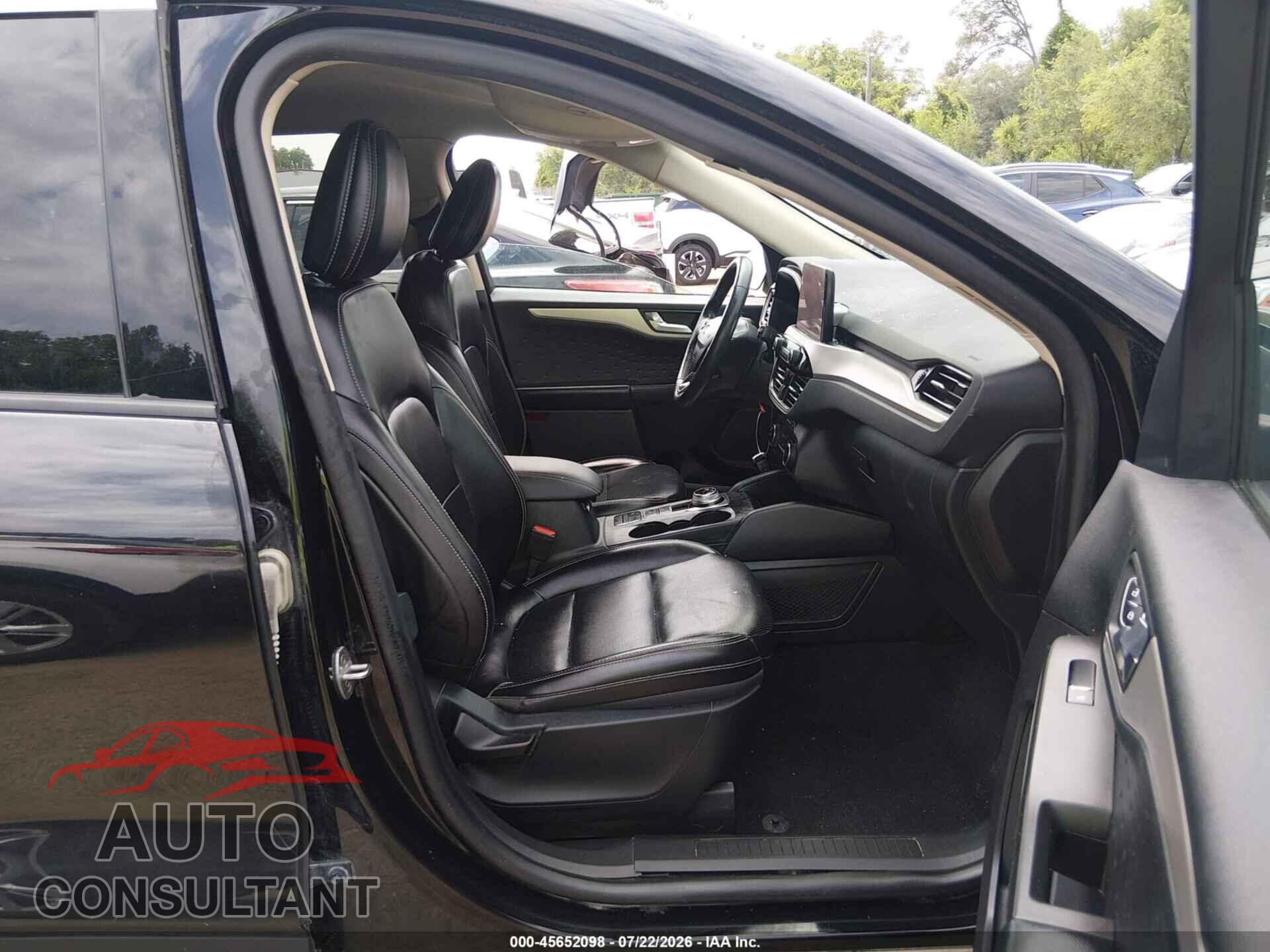 FORD ESCAPE 2020 - 1FMCU9H60LUA81752
