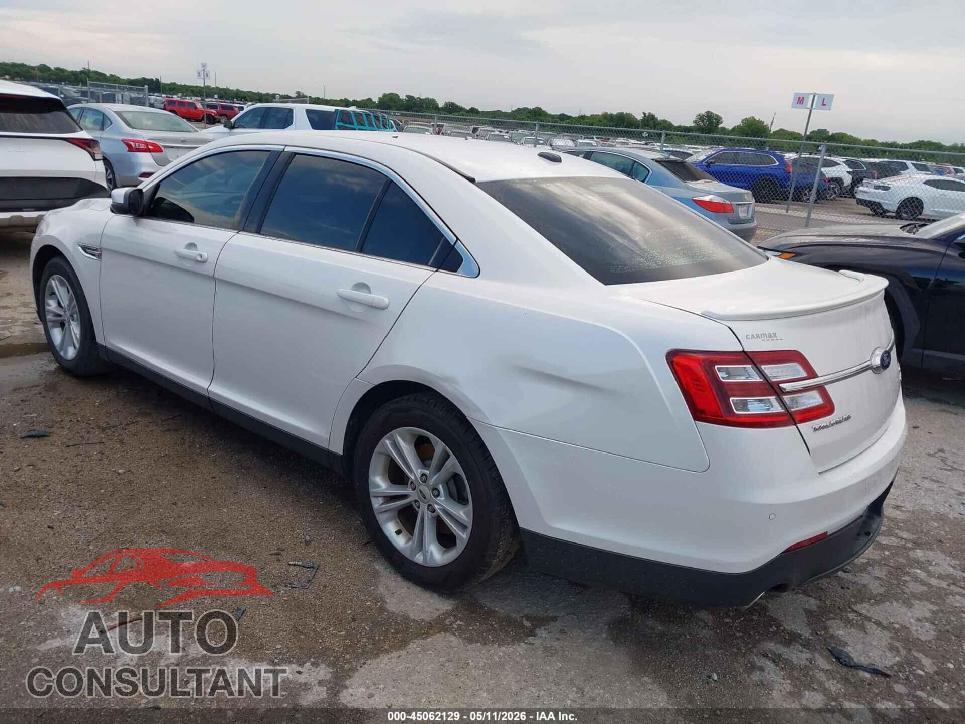 FORD TAURUS 2015 - 1FAHP2E83FG131678