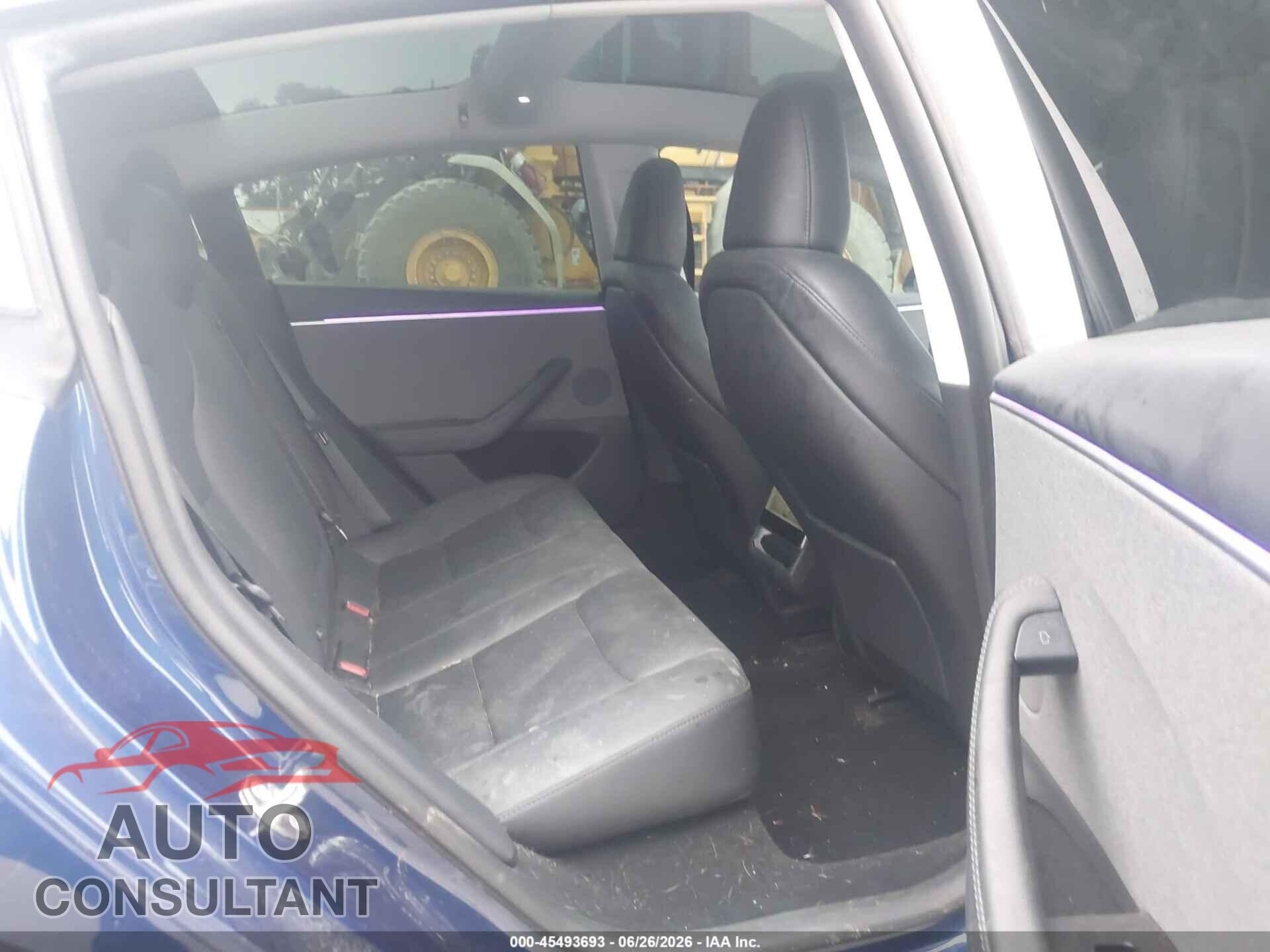 TESLA MODEL 3 2024 - 5YJ3E1EA5RF766536