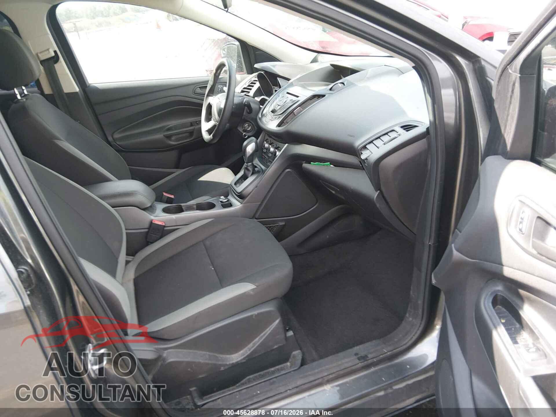 FORD ESCAPE 2016 - 1FMCU0F73GUA84609