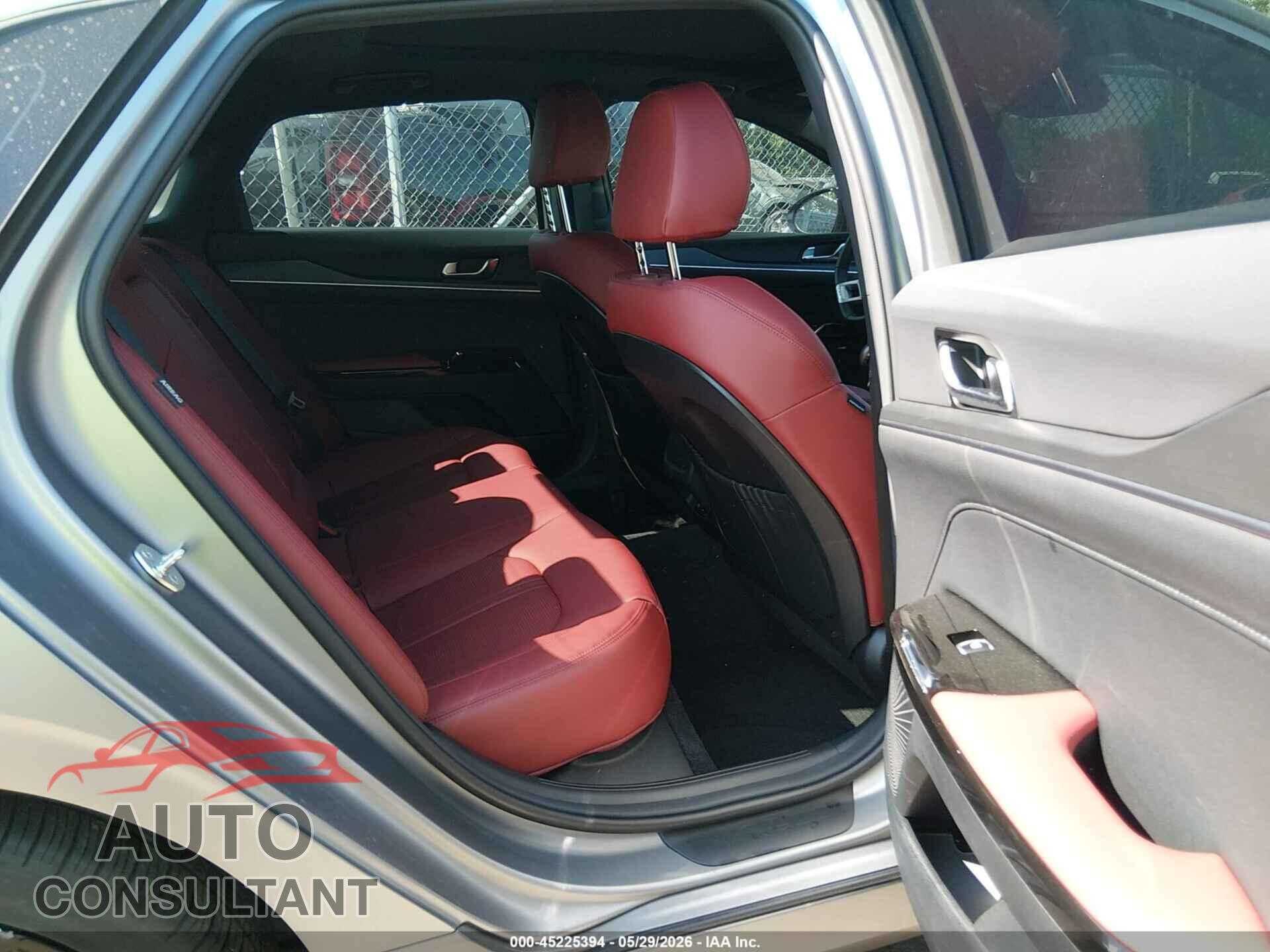 KIA K5 2026 - KNAG64J7XT5428131