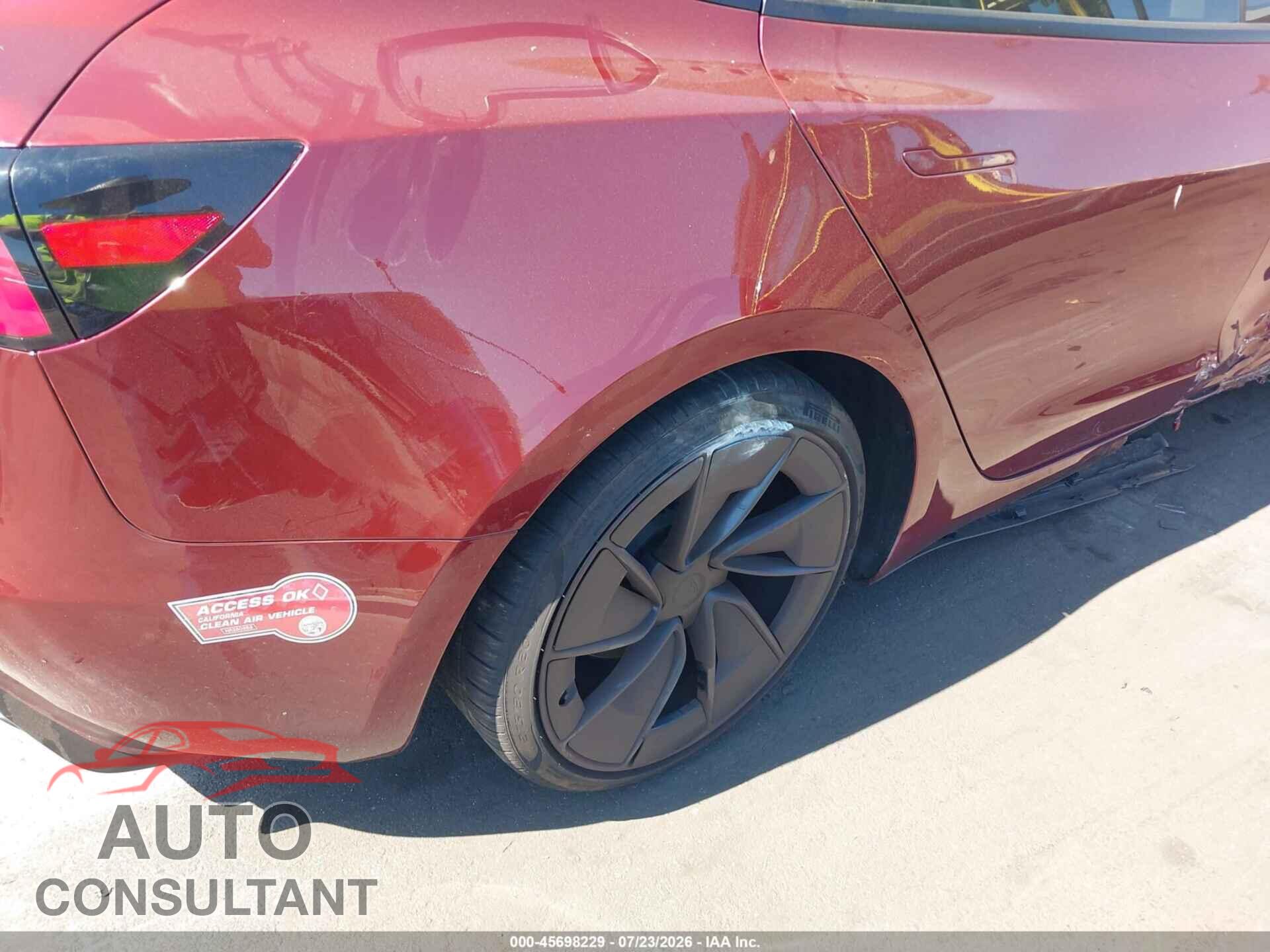 TESLA MODEL 3 2024 - 5YJ3E1ET2RF770738