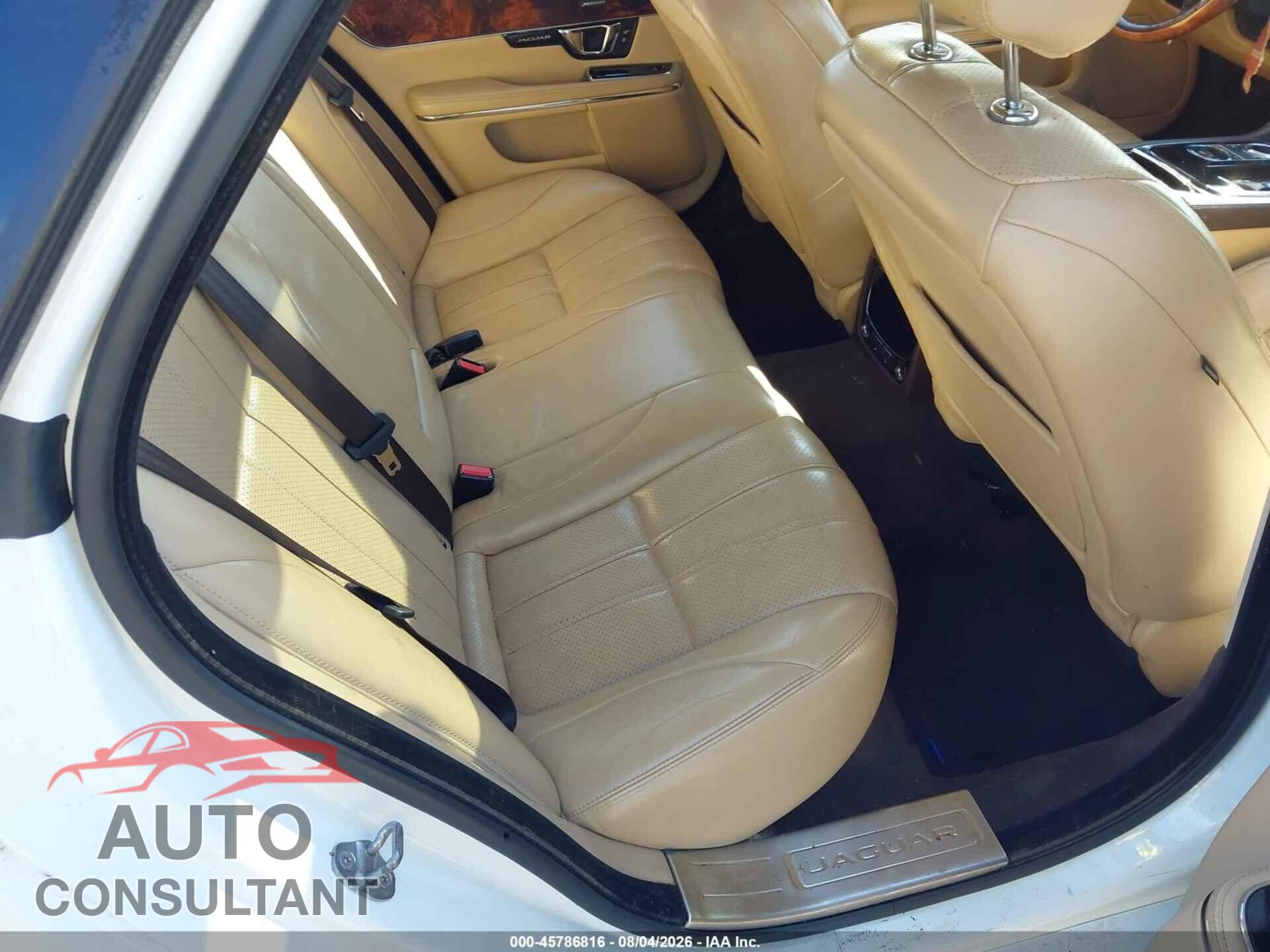 JAGUAR XJ 2015 - SAJWJ1CD5F8V82071