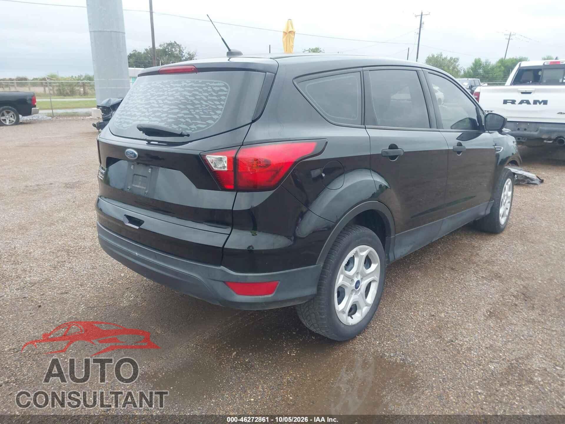 FORD ESCAPE 2019 - 1FMCU0F77KUC02413