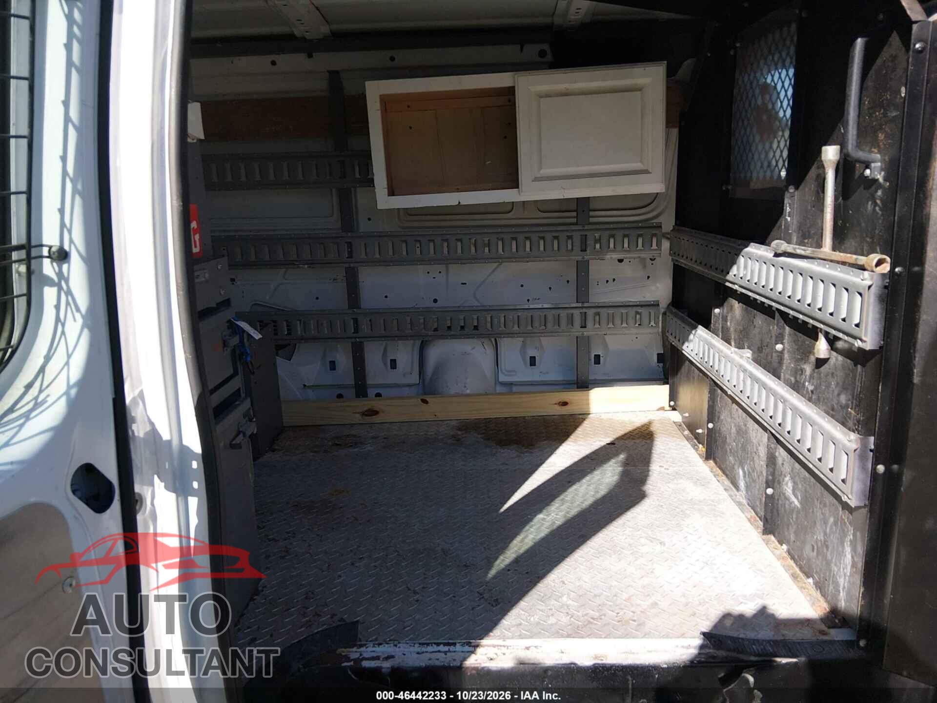 FORD E-350 SUPER DUTY 2011 - 1FDSS3EL2BDA76236