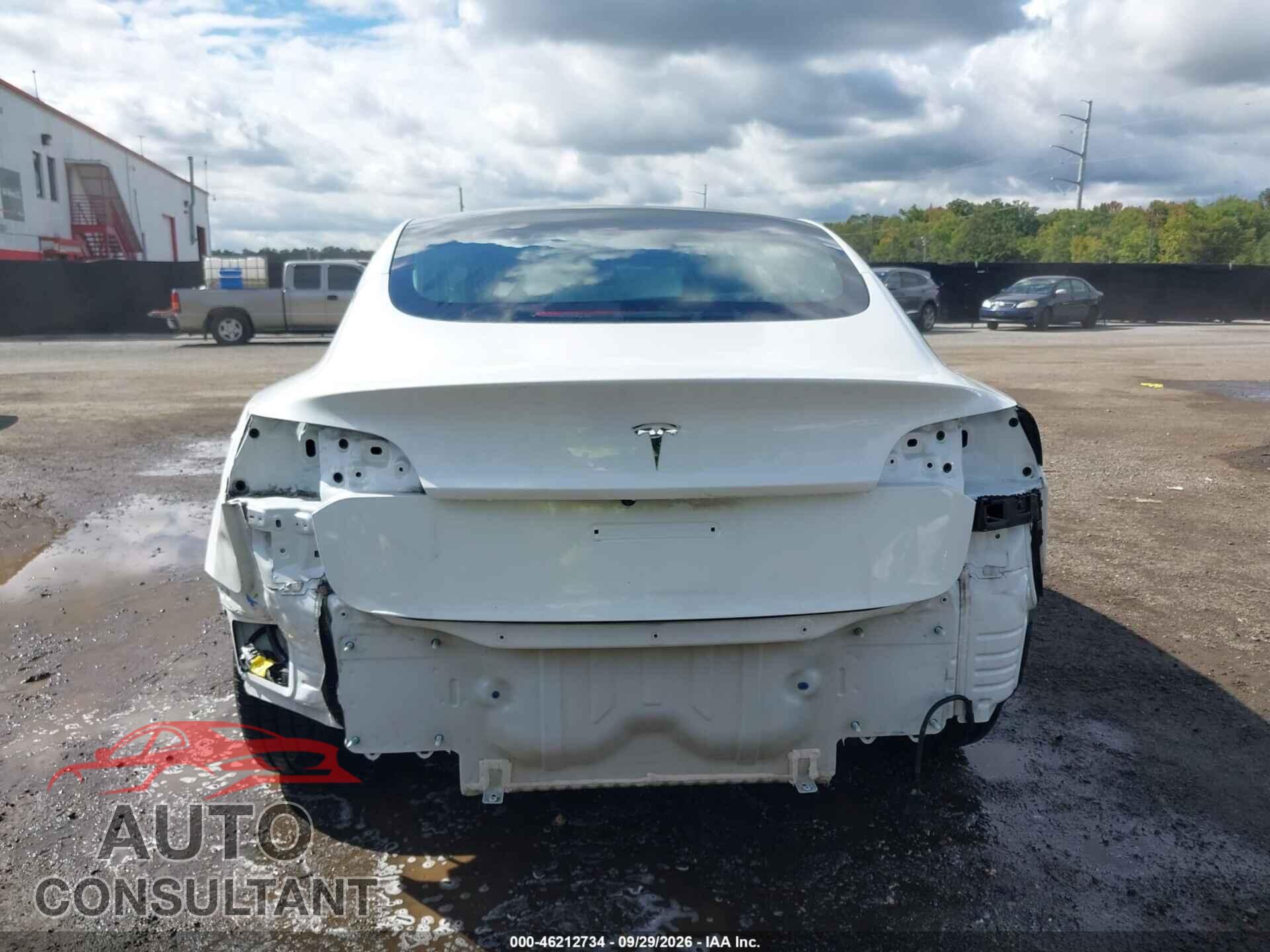 TESLA MODEL 3 2019 - 5YJ3E1EA0KF484360