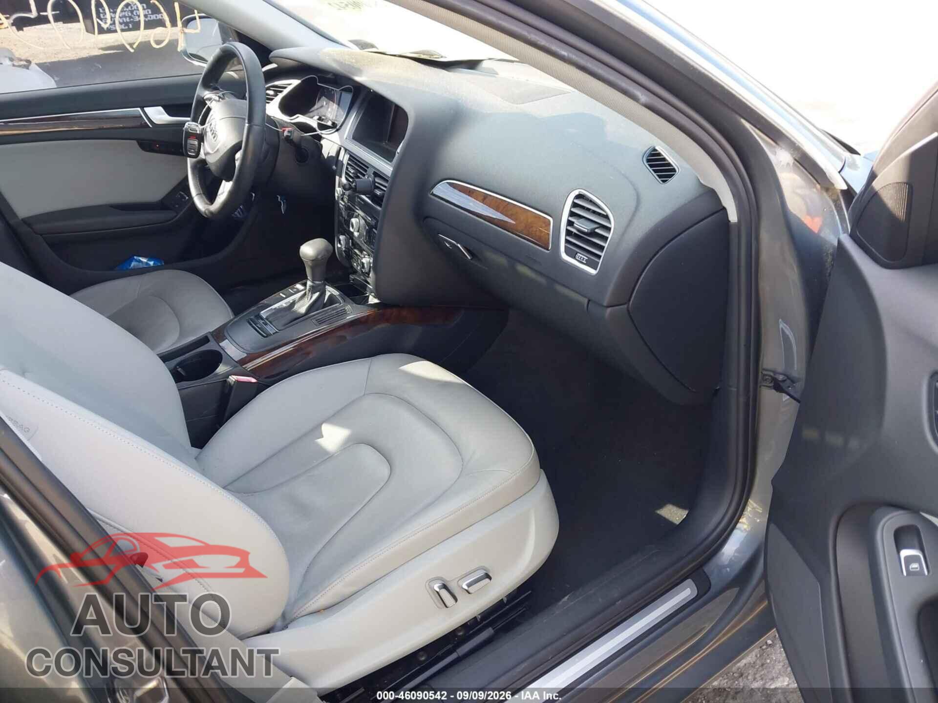 AUDI A4 2013 - WAUEFAFL5DA161355