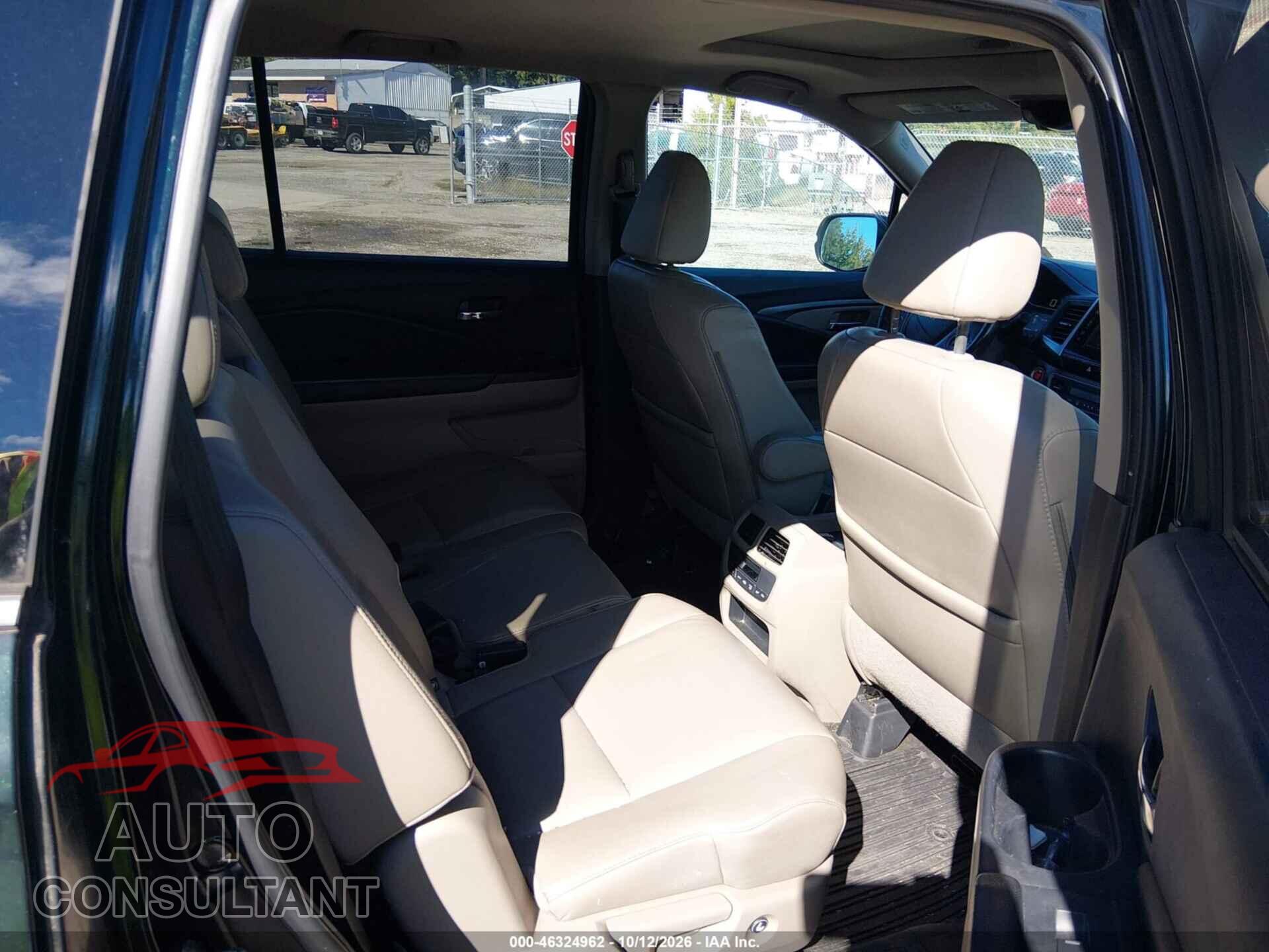 HONDA PILOT 2016 - 5FNYF6H53GB080958
