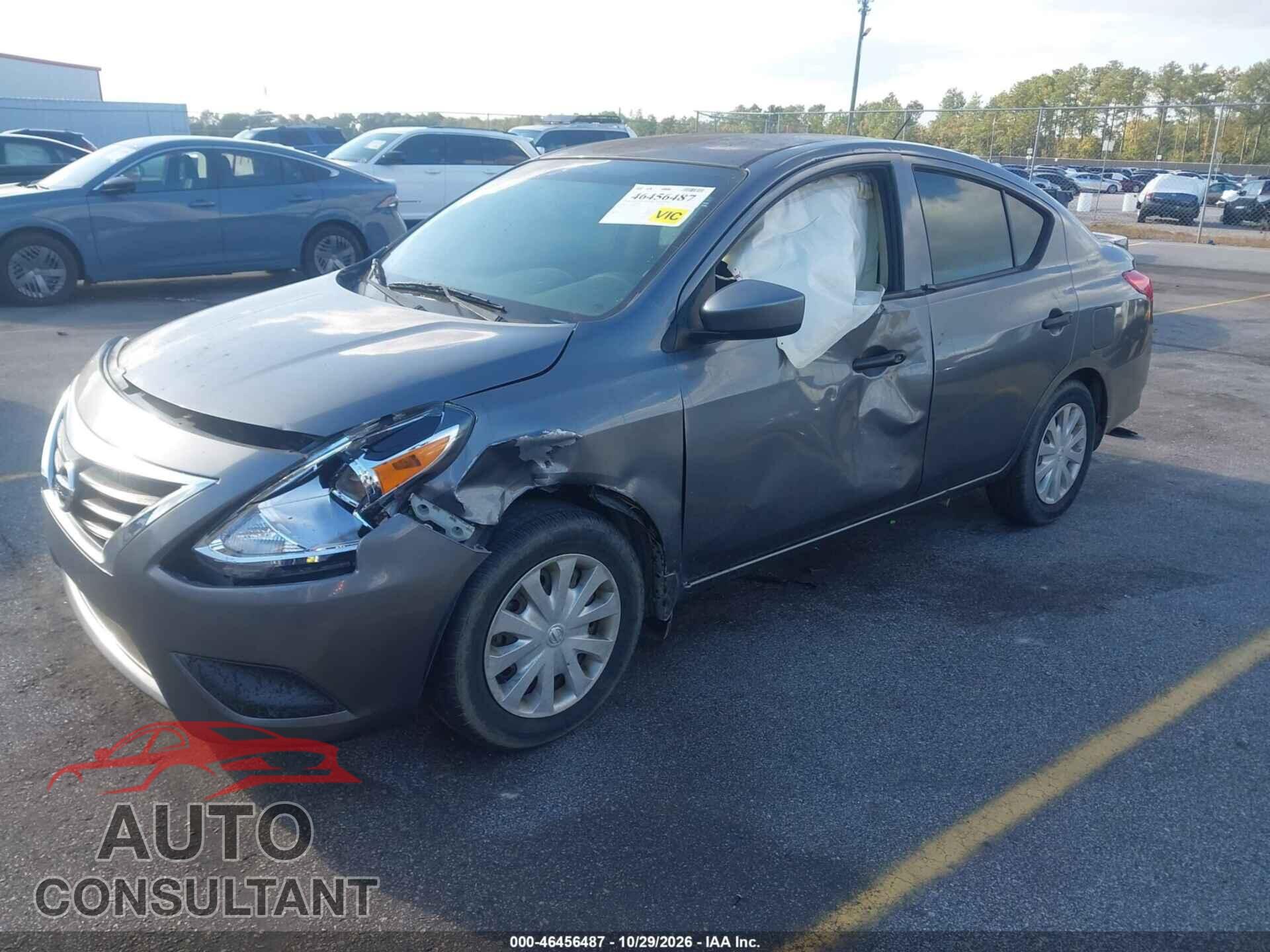 NISSAN VERSA 2019 - 3N1CN7AP3KL811626