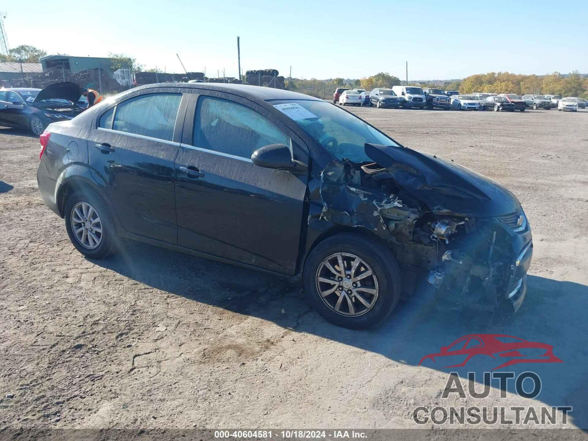 CHEVROLET SONIC 2018 - 1G1JD5SB8J4121320