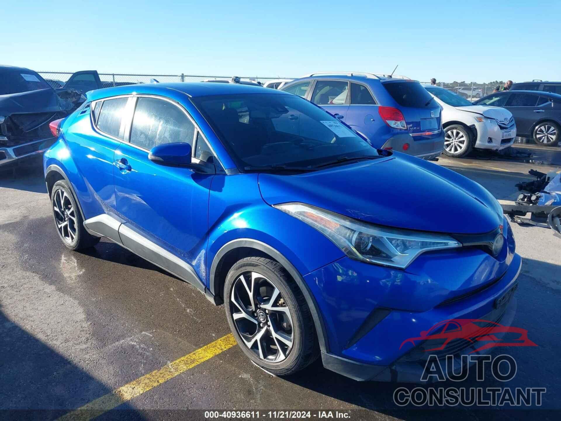 TOYOTA C-HR 2018 - NMTKHMBX1JR018457