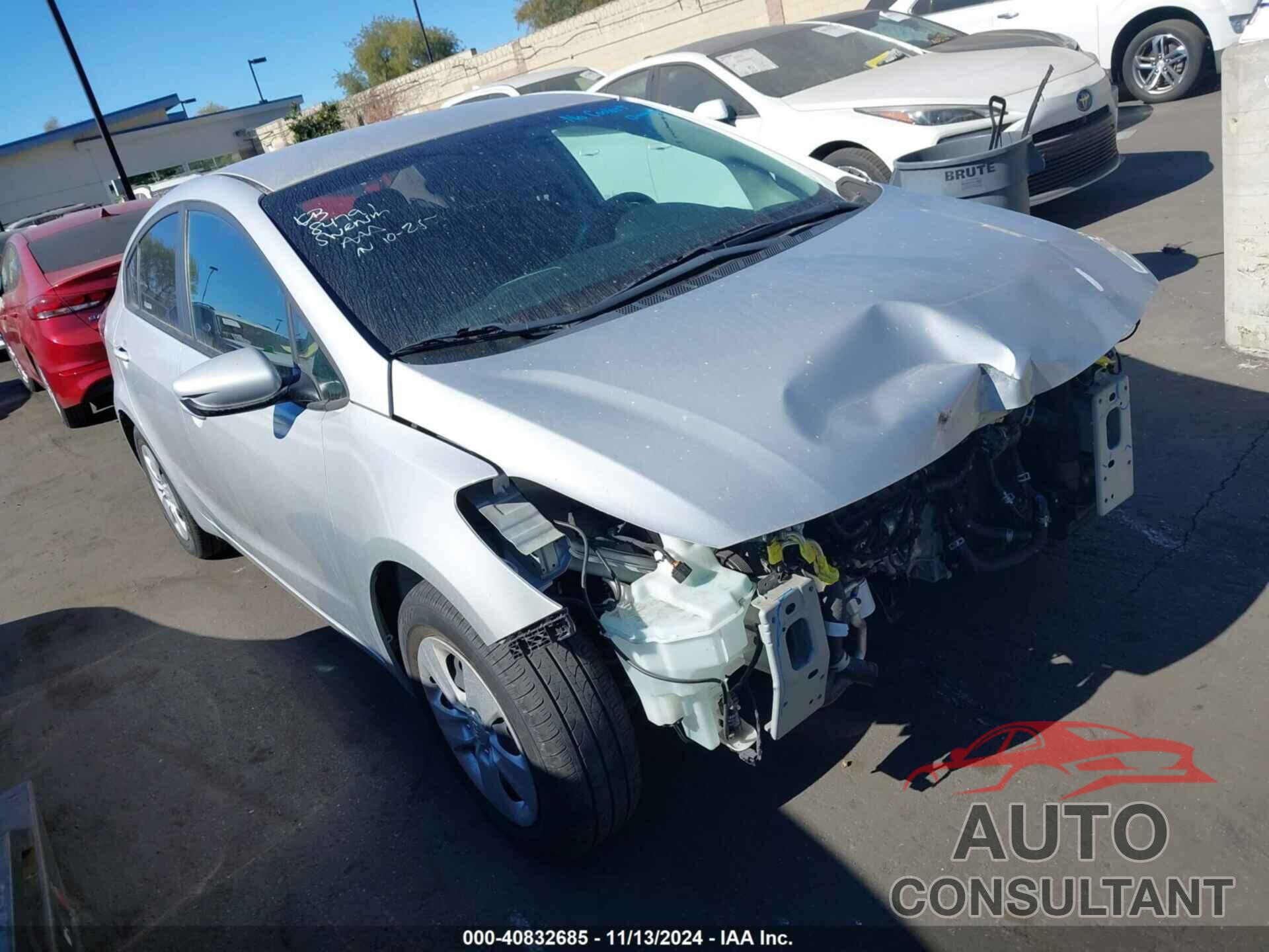 KIA FORTE 2018 - 3KPFK4A7XJE203171
