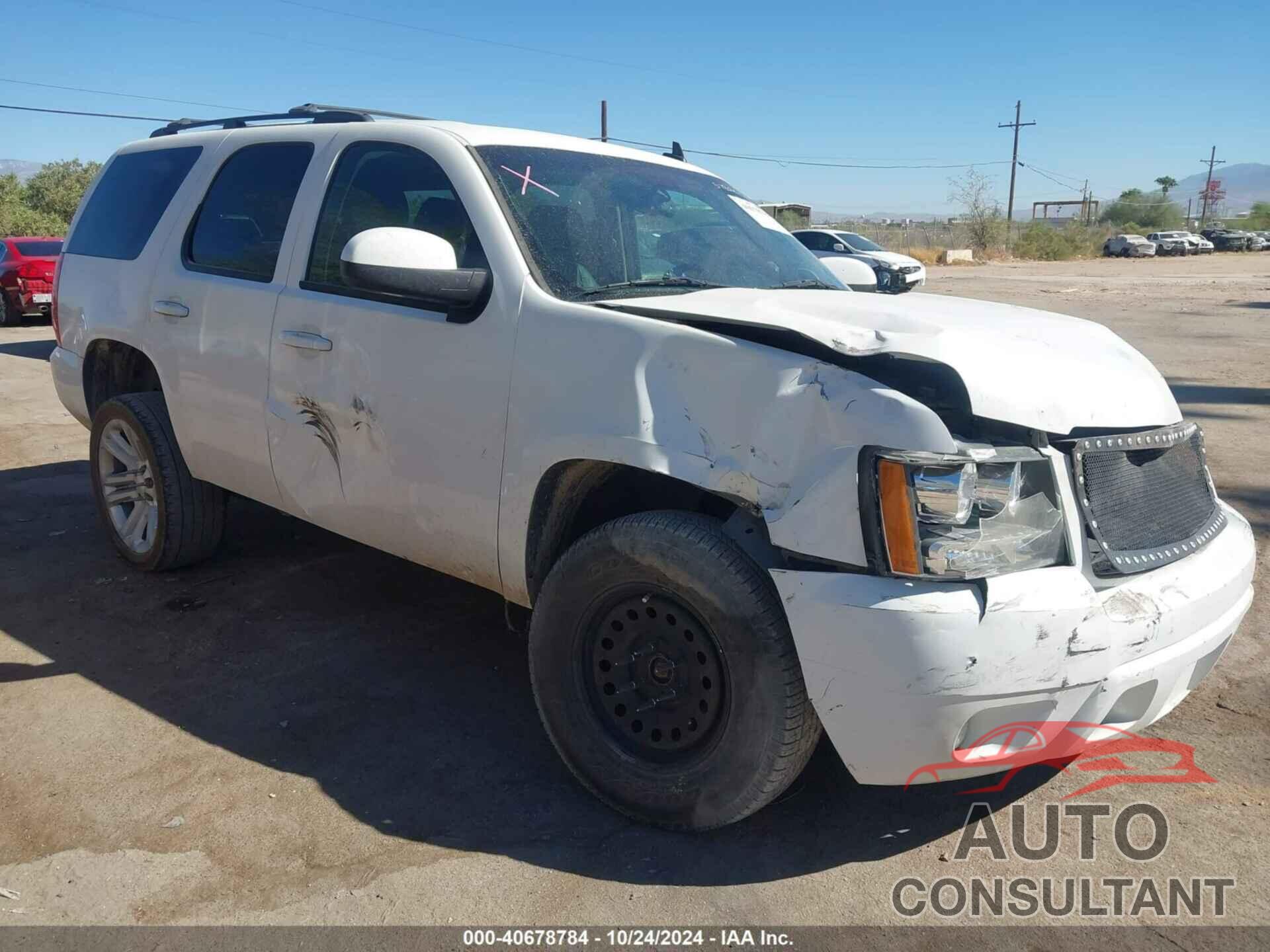 CHEVROLET TAHOE 2013 - 1GNSKCE04DR155947