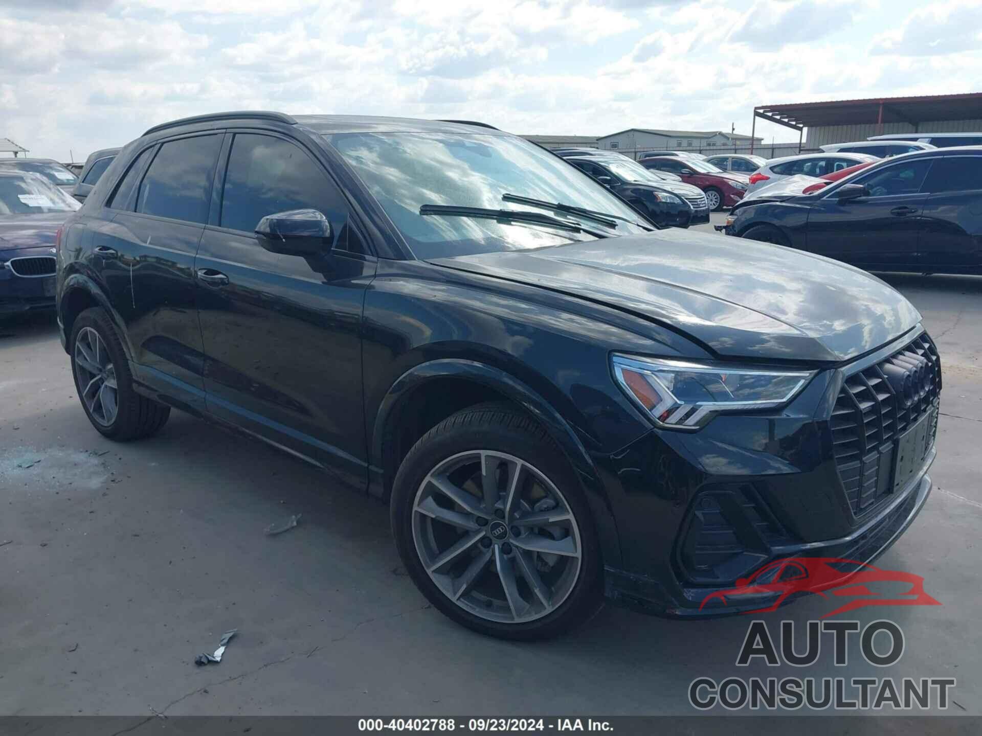 AUDI Q3 2022 - WA1EECF34N1051622