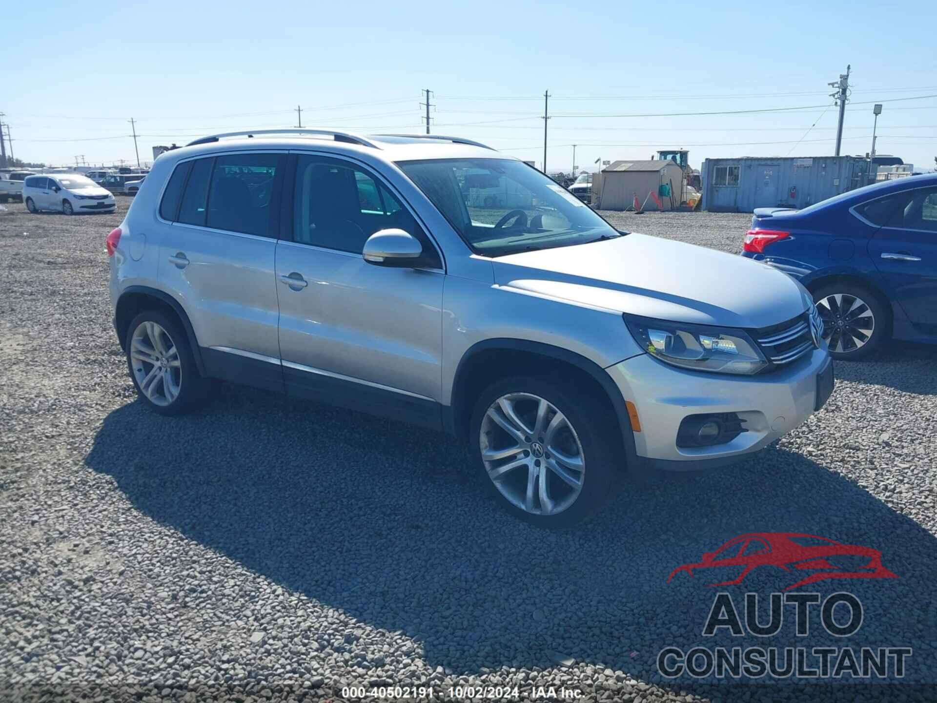 VOLKSWAGEN TIGUAN 2013 - WVGBV7AX3DW511408