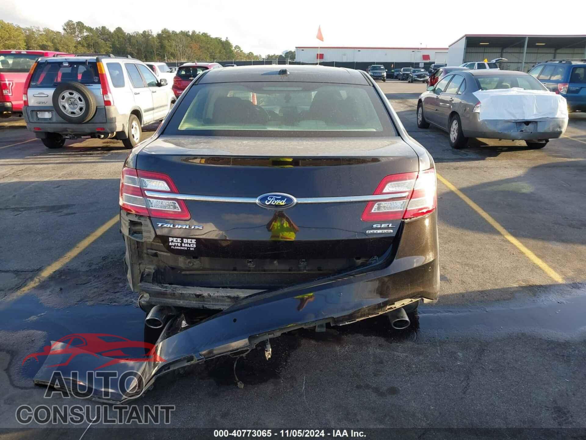FORD TAURUS 2013 - 1FAHP2E85DG125572