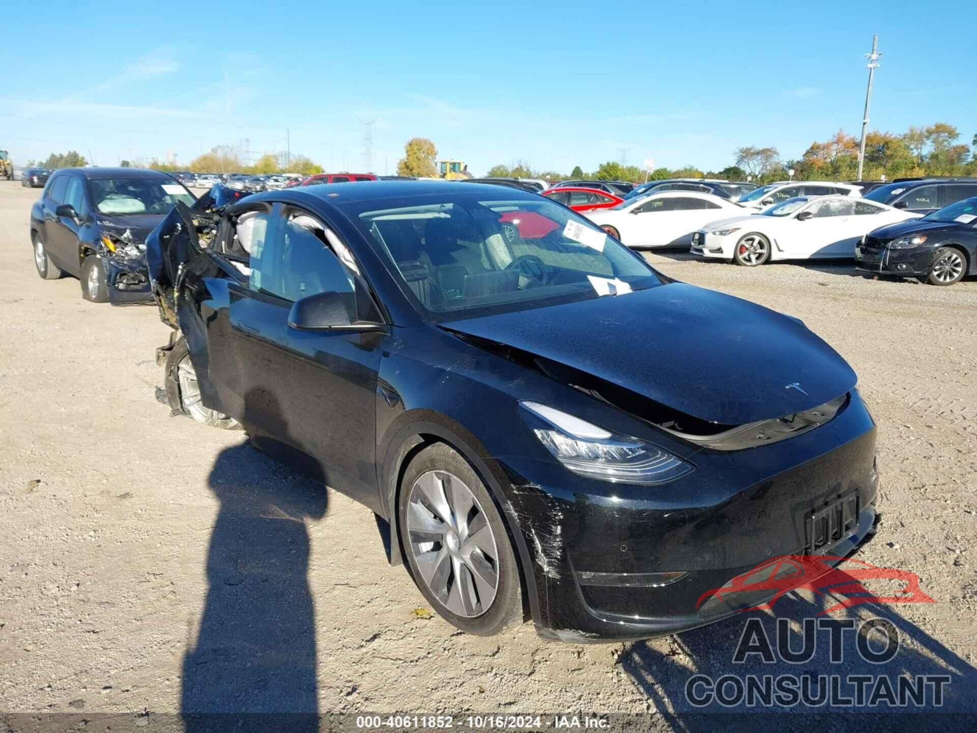 TESLA MODEL Y 2021 - 5YJYGDEE8MF245615