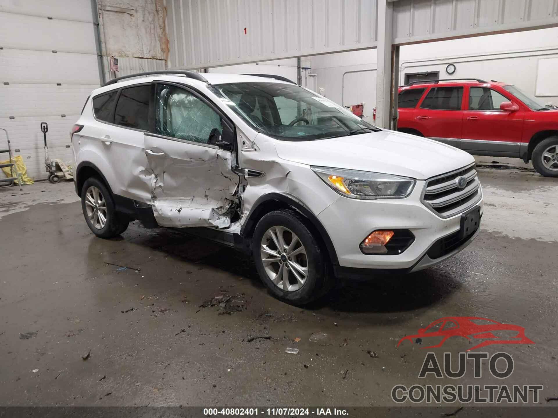 FORD ESCAPE 2018 - 1FMCU9GD7JUC71173