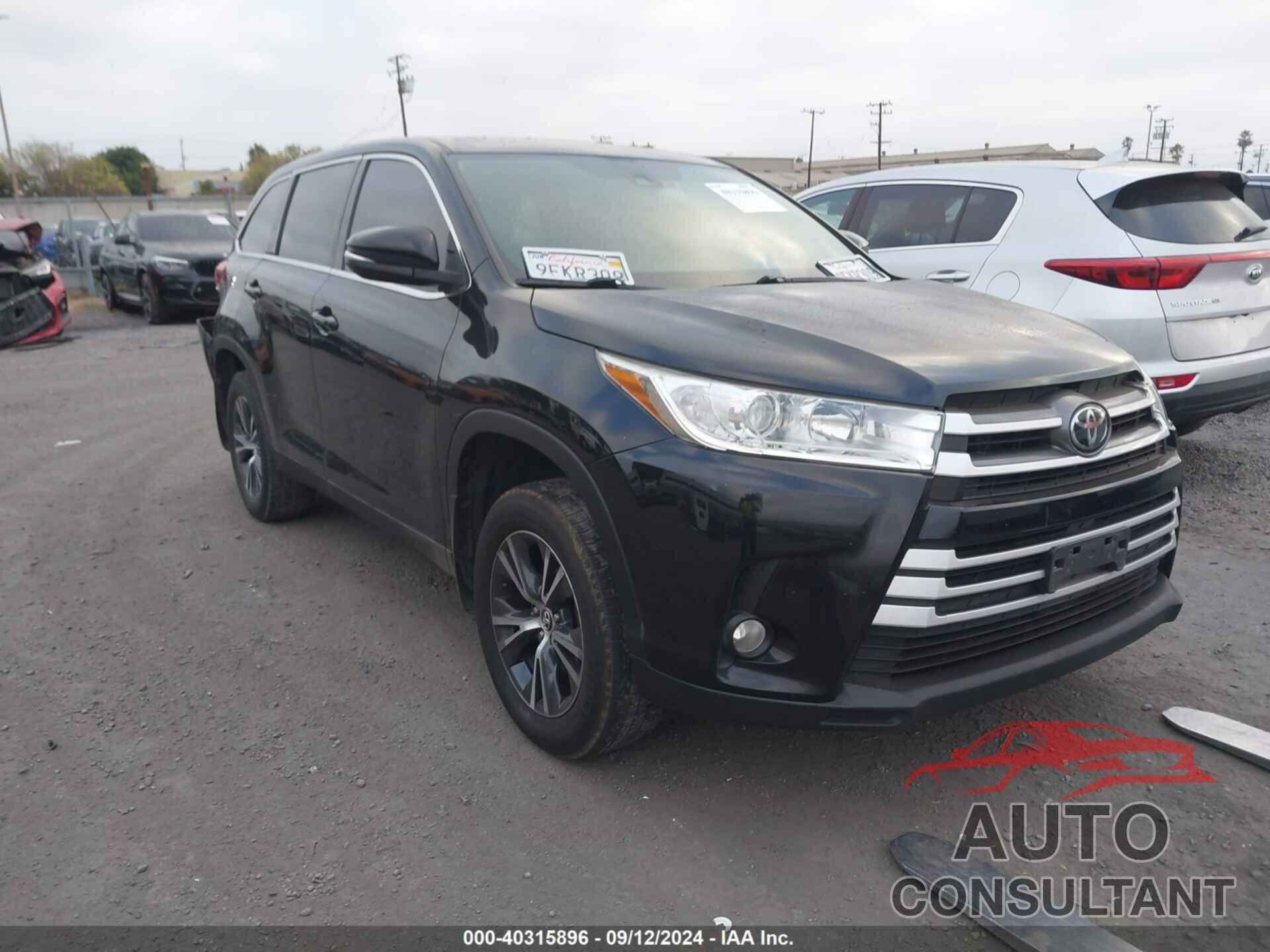 TOYOTA HIGHLANDER 2019 - 5TDZZRFH4KS324809