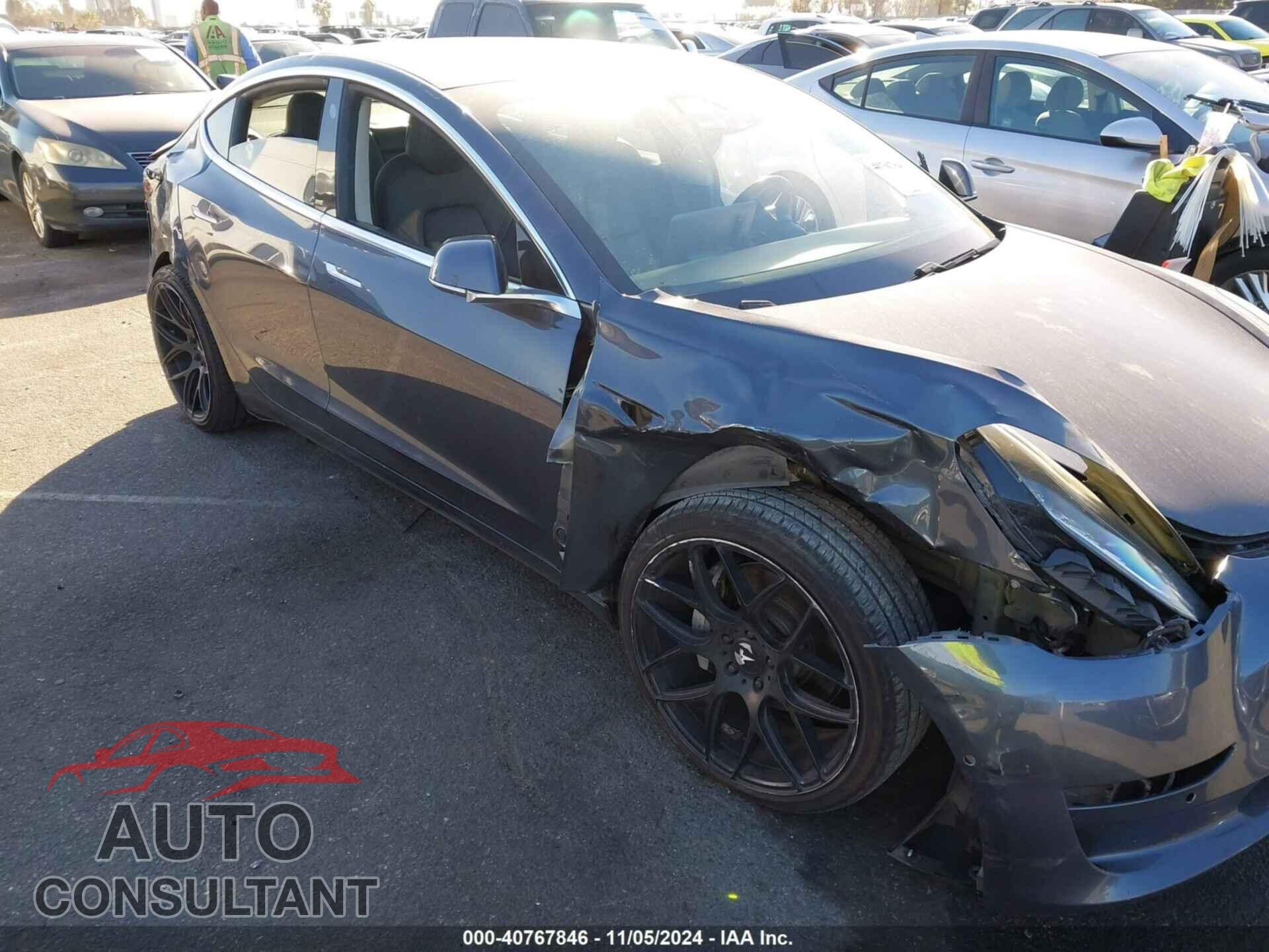 TESLA MODEL 3 2018 - 5YJ3E1EAXJF044208
