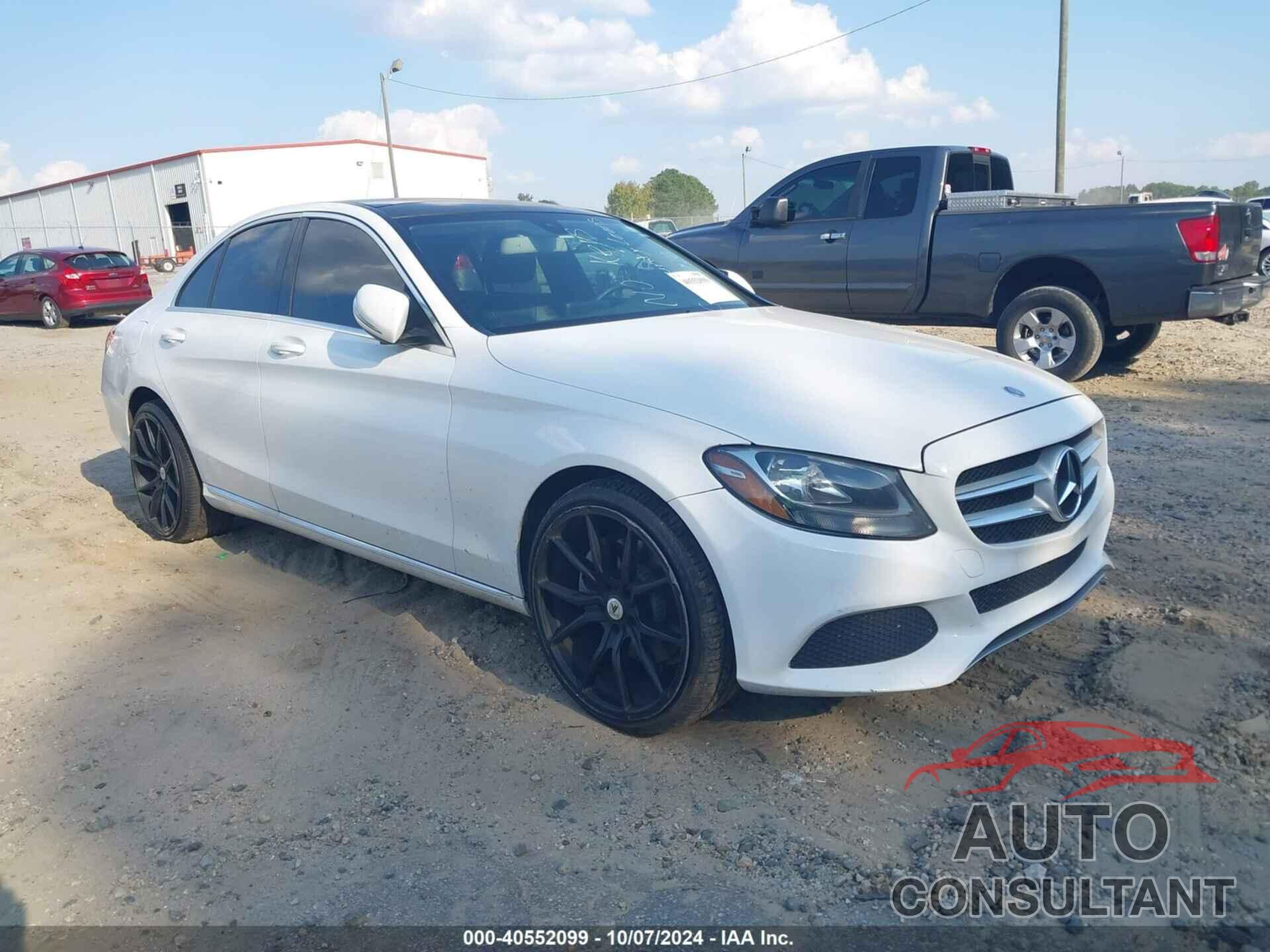 MERCEDES-BENZ C 300 2015 - 55SWF4KB5FU016976
