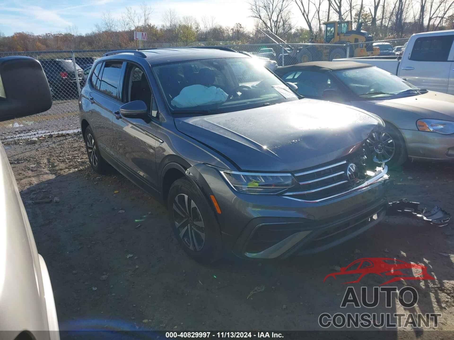 VOLKSWAGEN TIGUAN 2024 - 3VVRB7AX7RM103854