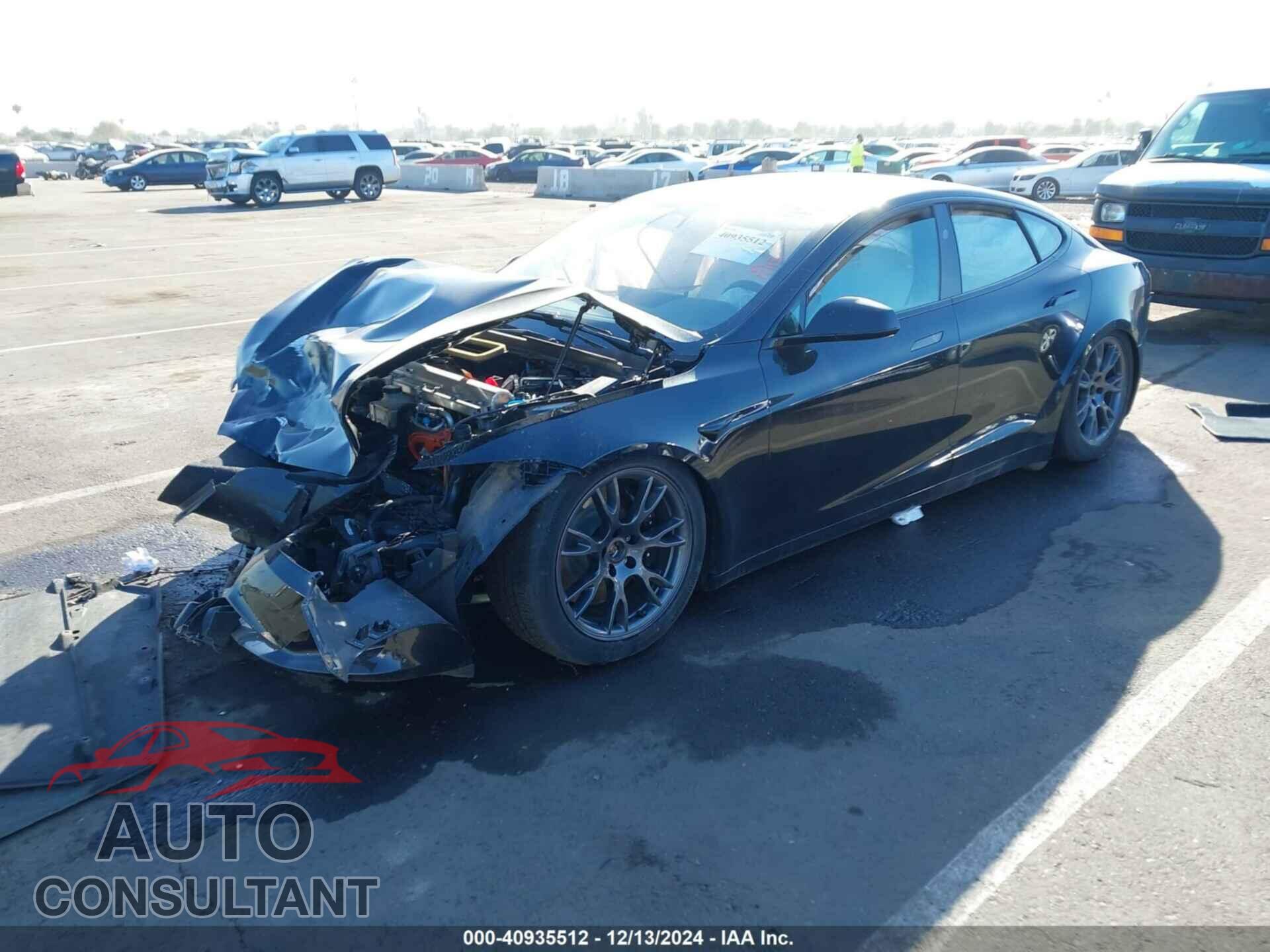 TESLA MODEL S 2023 - 5YJSA1E5XPF525627