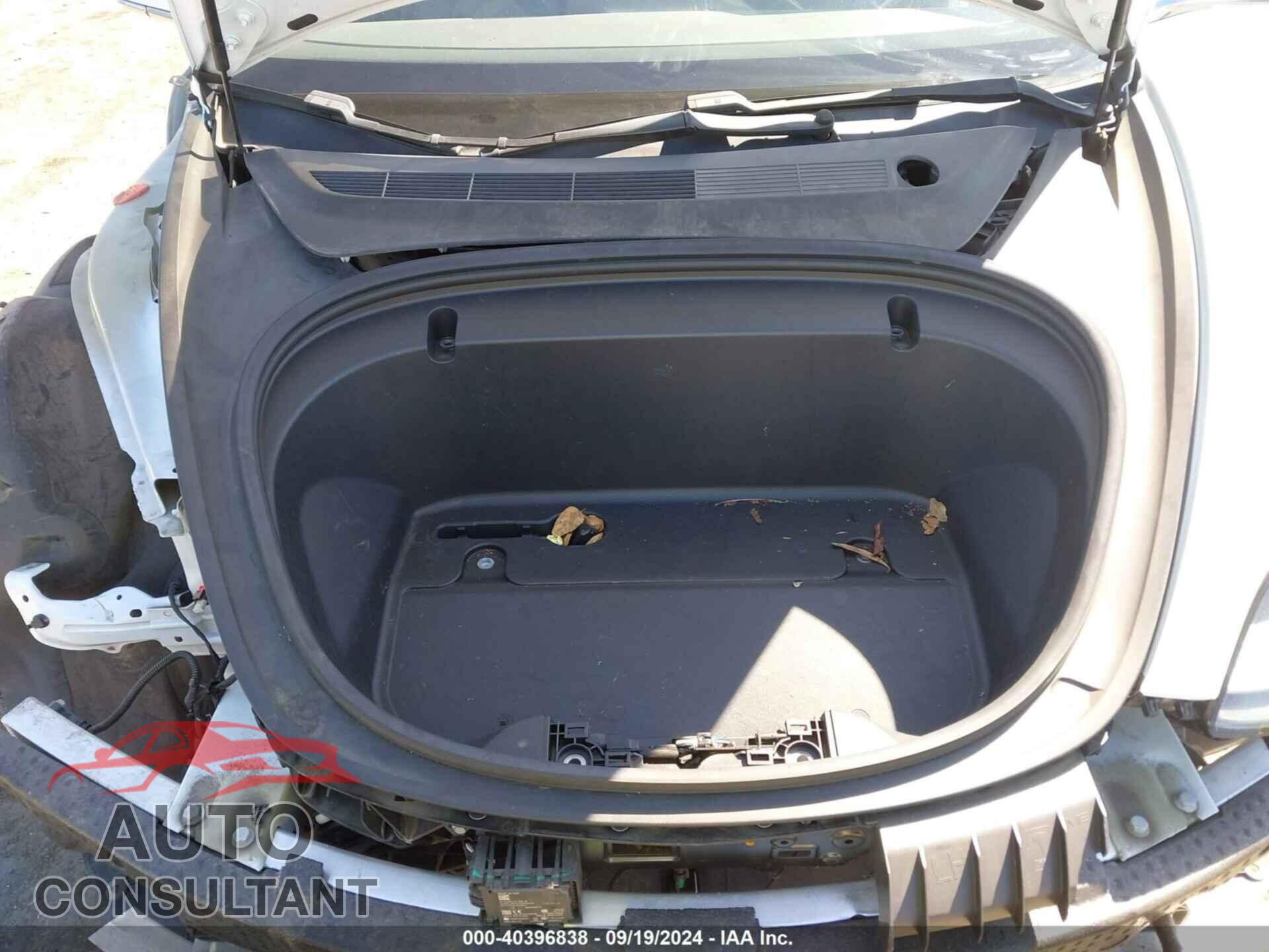 TESLA MODEL 3 2020 - 5YJ3E1EAXLF632886