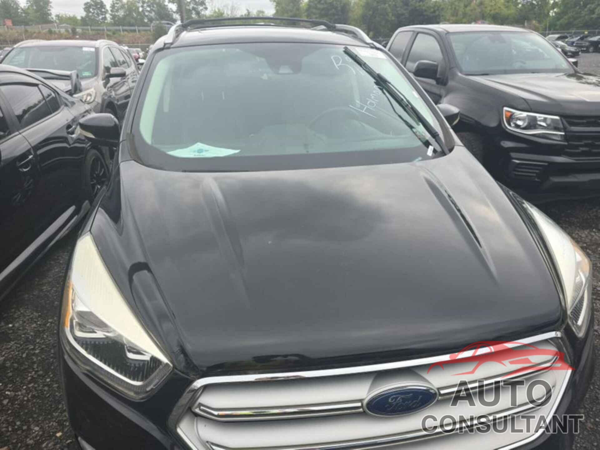 FORD ESCAPE 2018 - 1FMCU9J92JUA59849