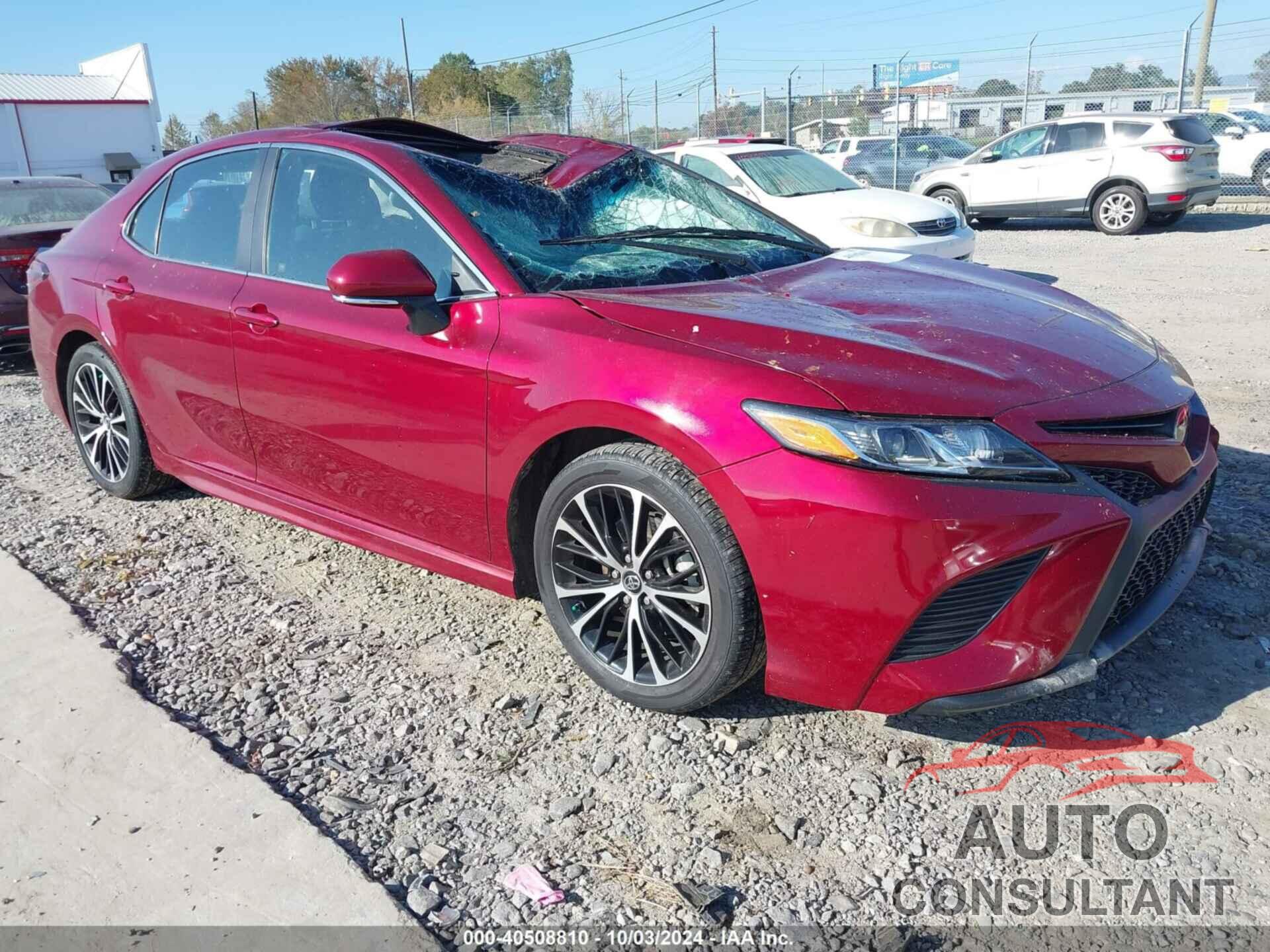 TOYOTA CAMRY 2018 - 4T1B11HK9JU655362