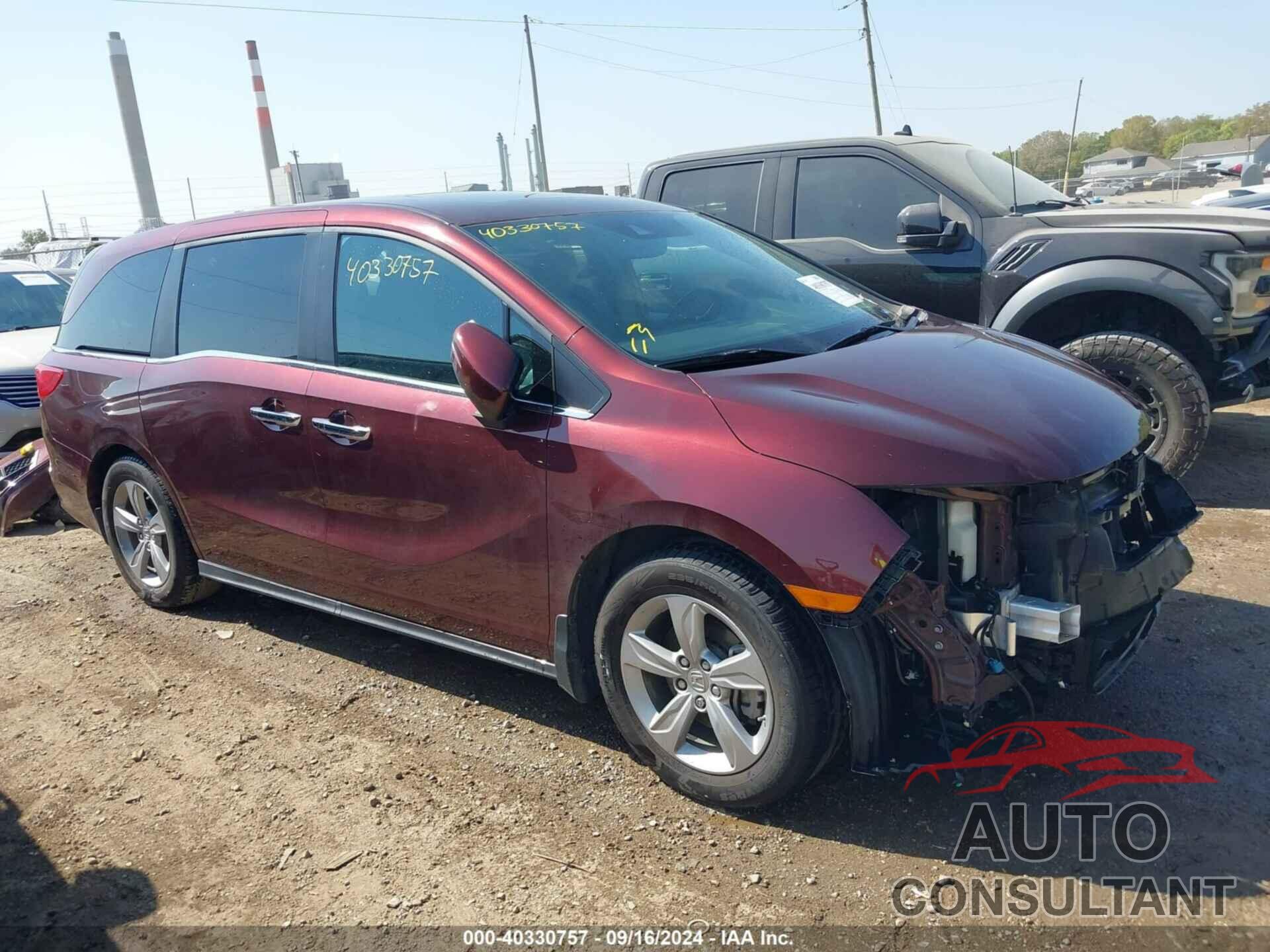 HONDA ODYSSEY 2018 - 5FNRL6H75JB051922